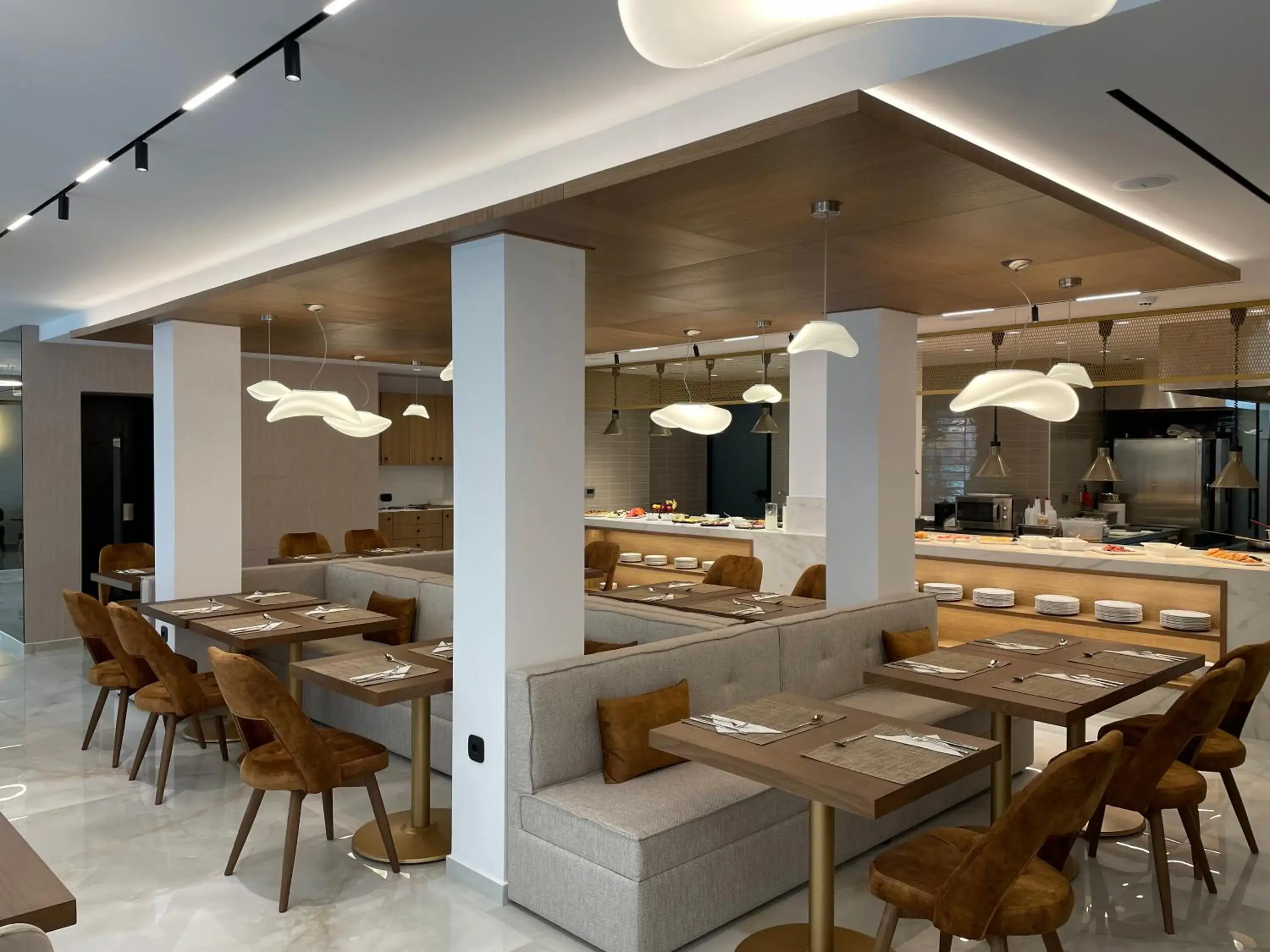 Restaurant/places to eat in Ethereal White Resort Hotel & Spa - Adults Only Restaurant/places to eat in Ethereal White Resort Hotel & Spa - Adults Only