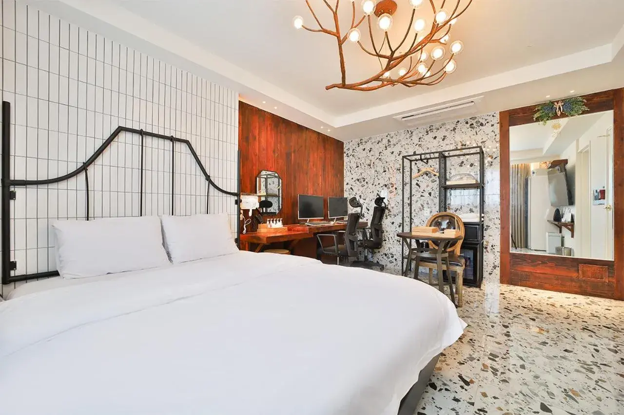 Bed in Hotel February Tongyeong Jukrim Bed in Hotel February Tongyeong Jukrim