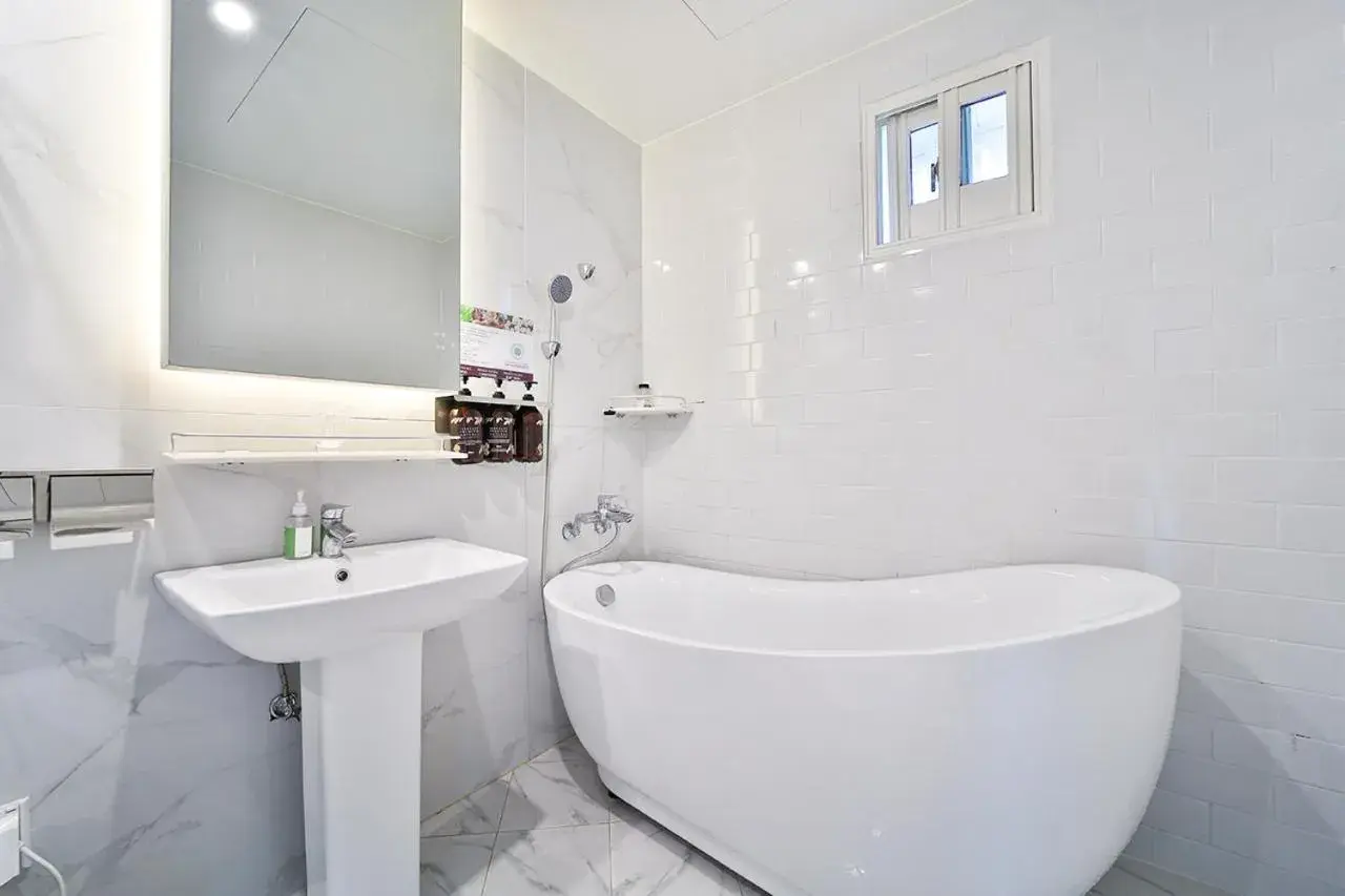 Hotel February Tongyeong Jukrim Hotel February Tongyeong Jukrim