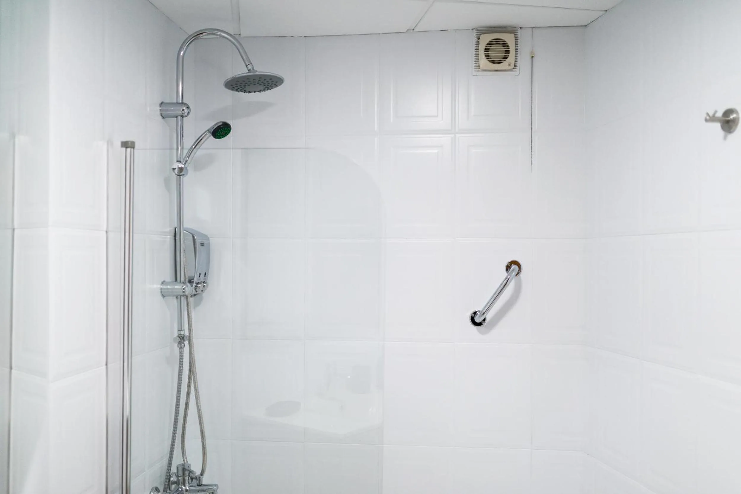 Shower in Piedra Santa