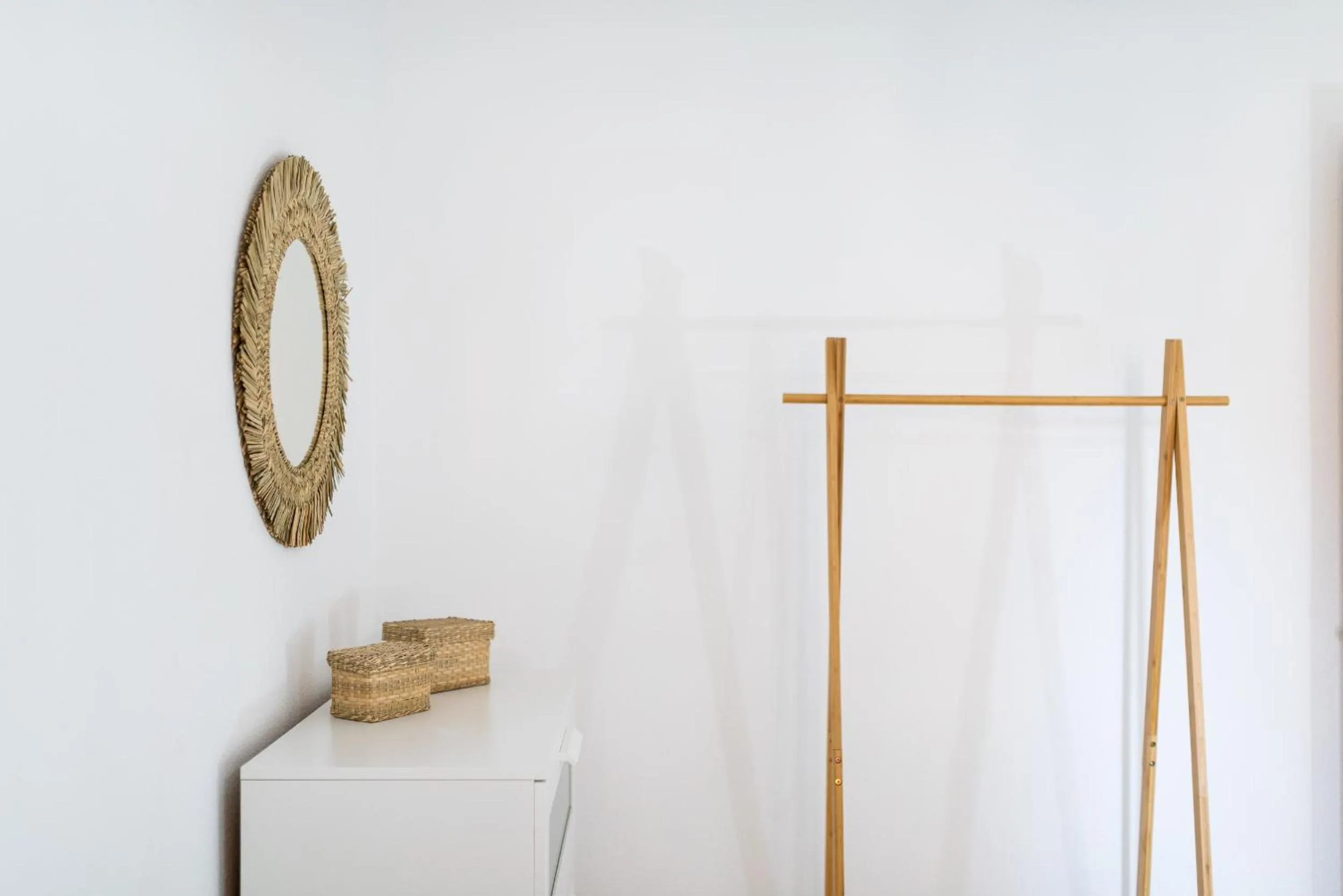 wardrobe in Piedra Santa