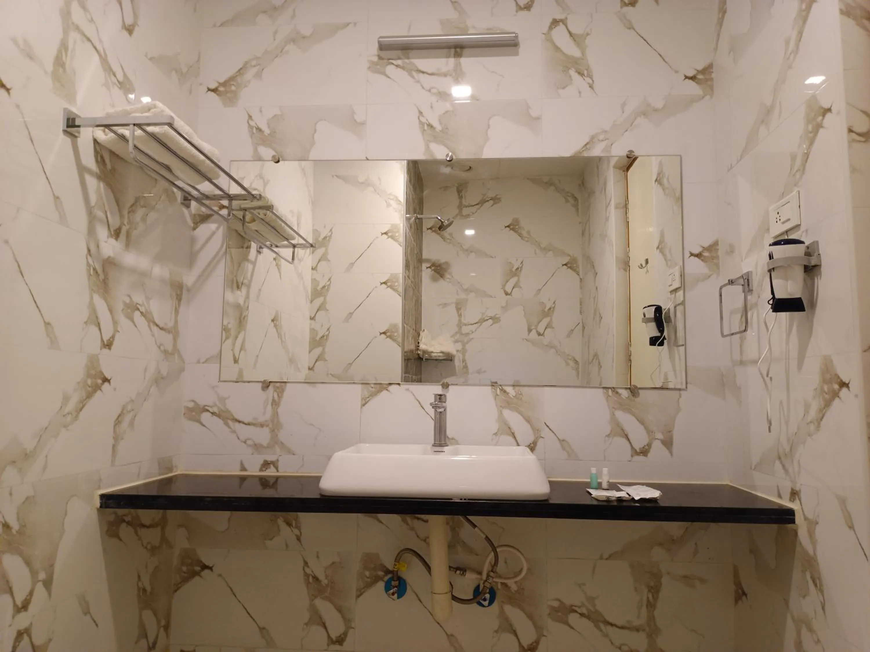 Shower in CLIFFVIEW RESORT