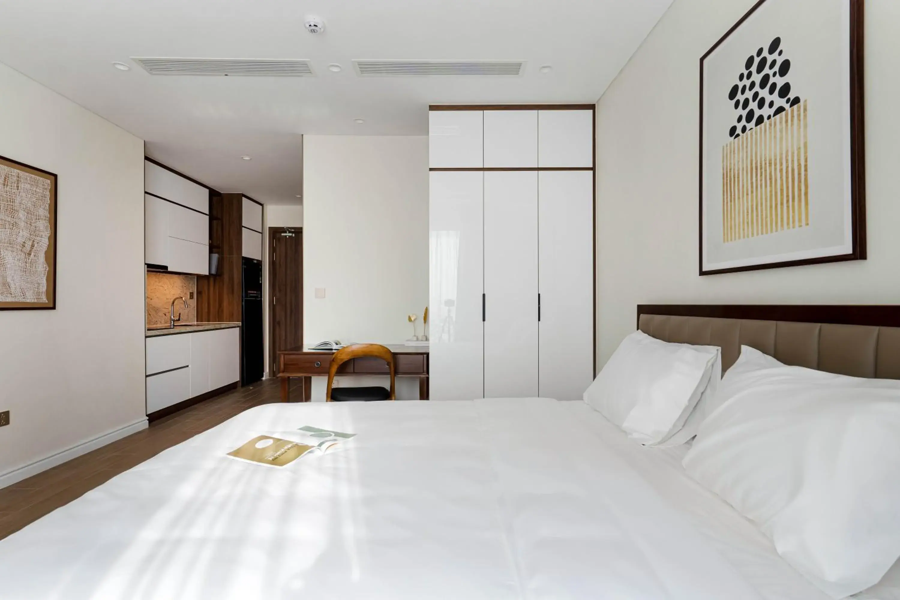 Property building, Bed in MK Riverside Apartment by Haviland Property building, Bed in MK Riverside Apartment by Haviland