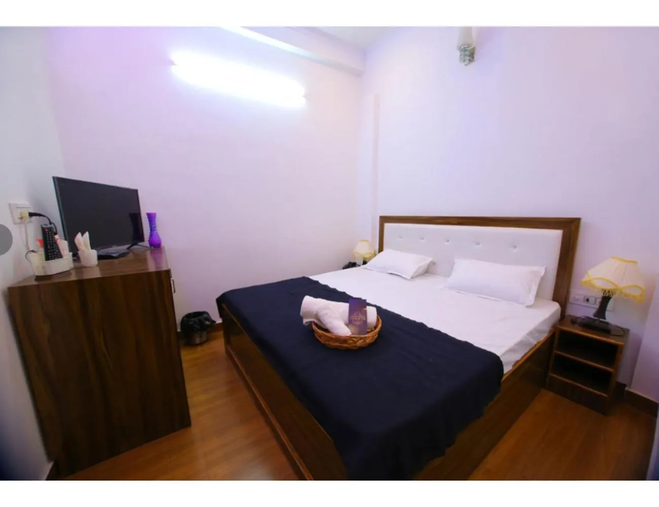 Bed in Osaka Taj Hotel, Agra