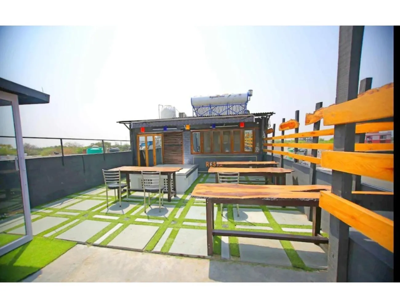 Day in Osaka Taj Hotel, Agra