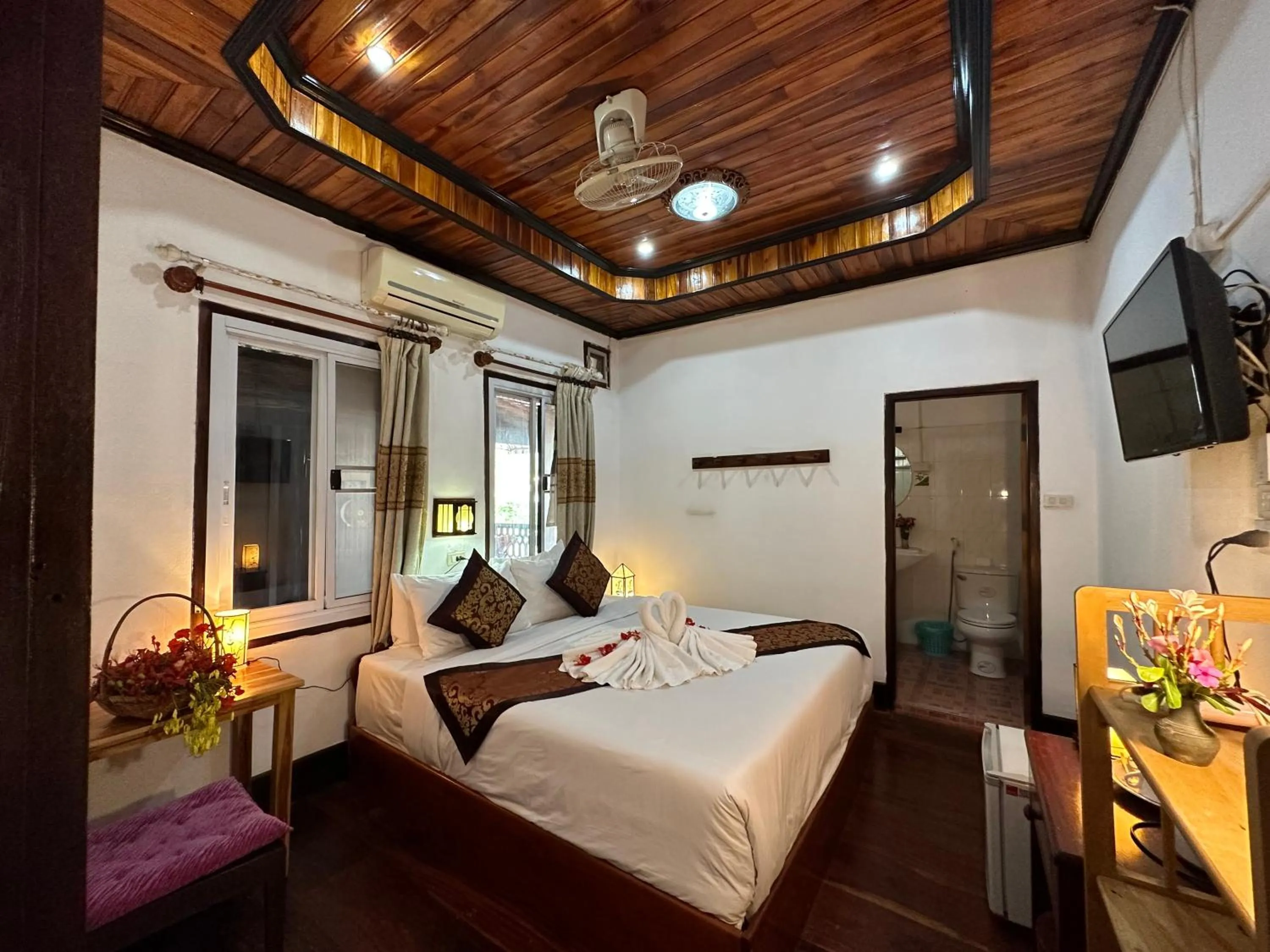 Seating area, Bed in Villa Thida Mekong Riverside
