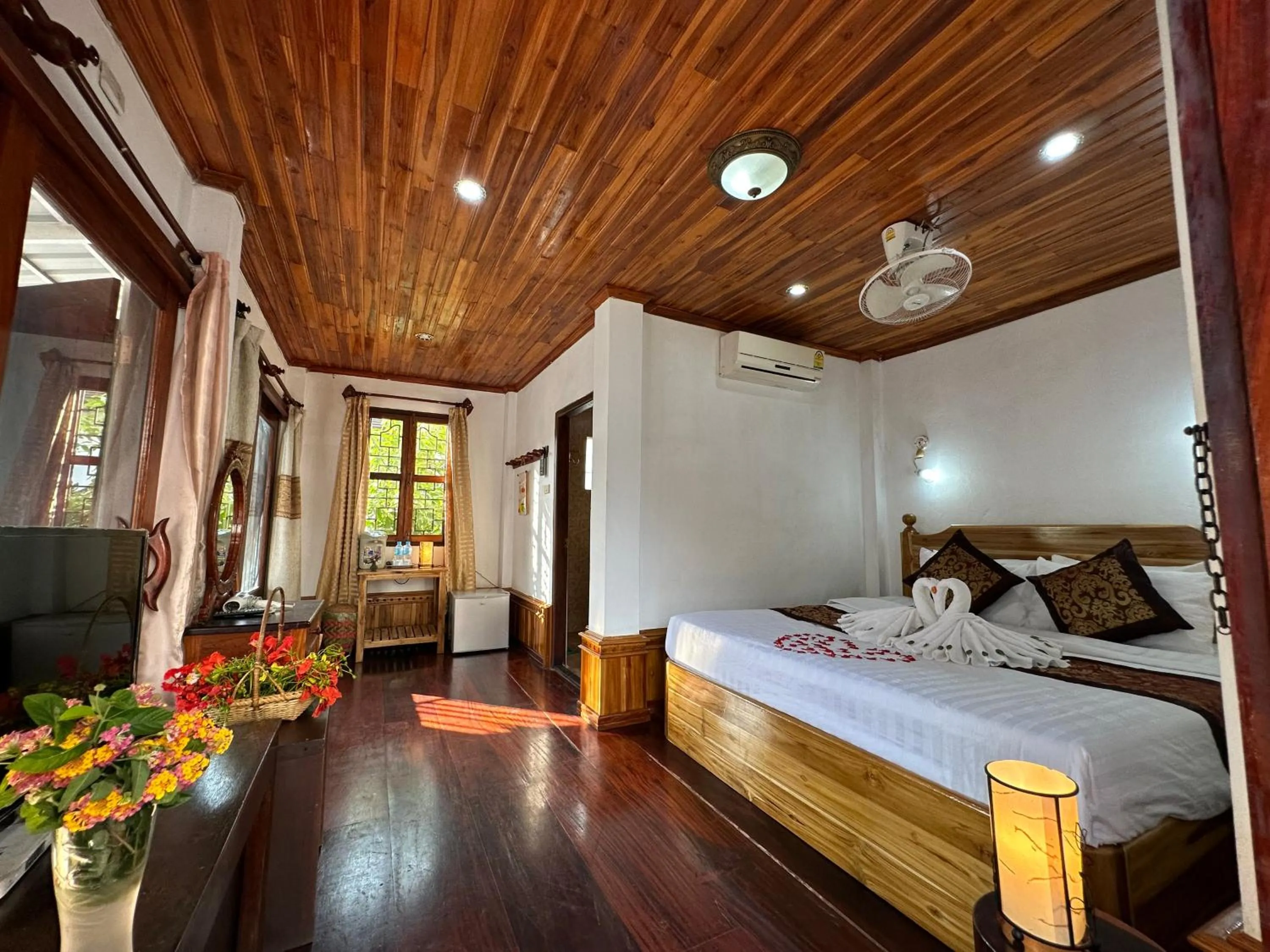Bed in Villa Thida Mekong Riverside