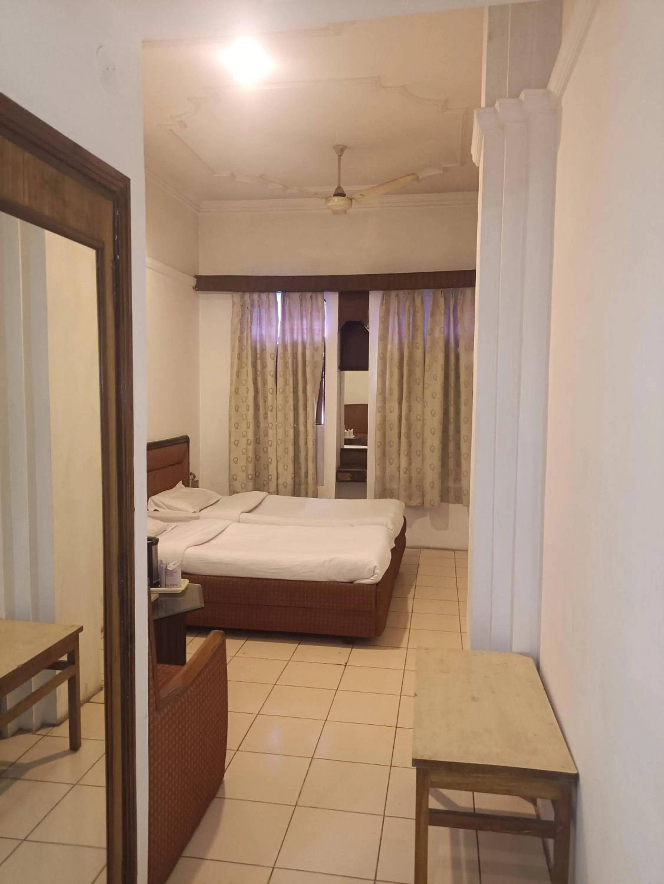 Bedroom, Bed in Hotel Mohan