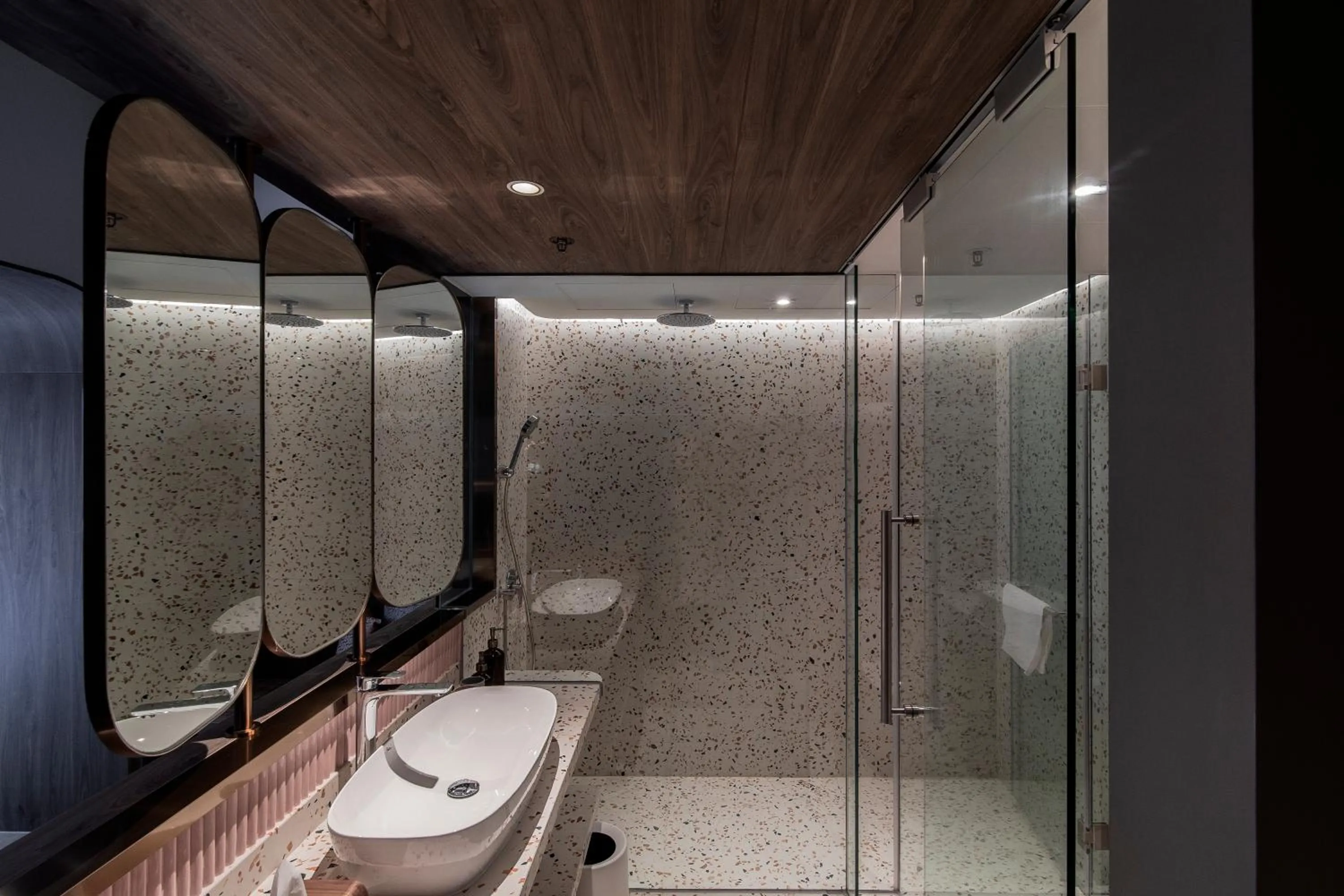 Hillwood House Hotel