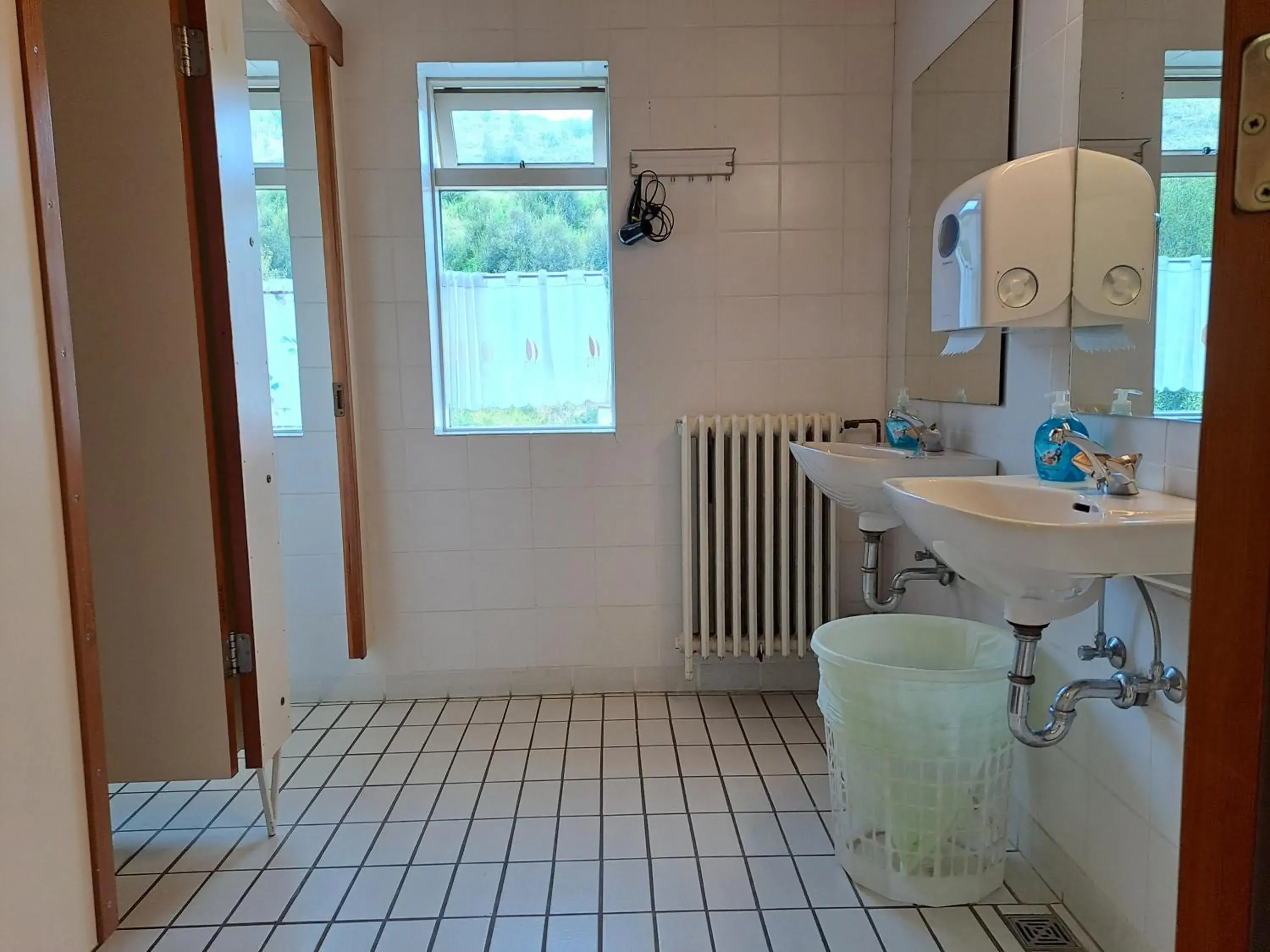 Family Room with Shared Bathroom in Studlagil INN Hostel Family Room with Shared Bathroom in Studlagil INN Hostel