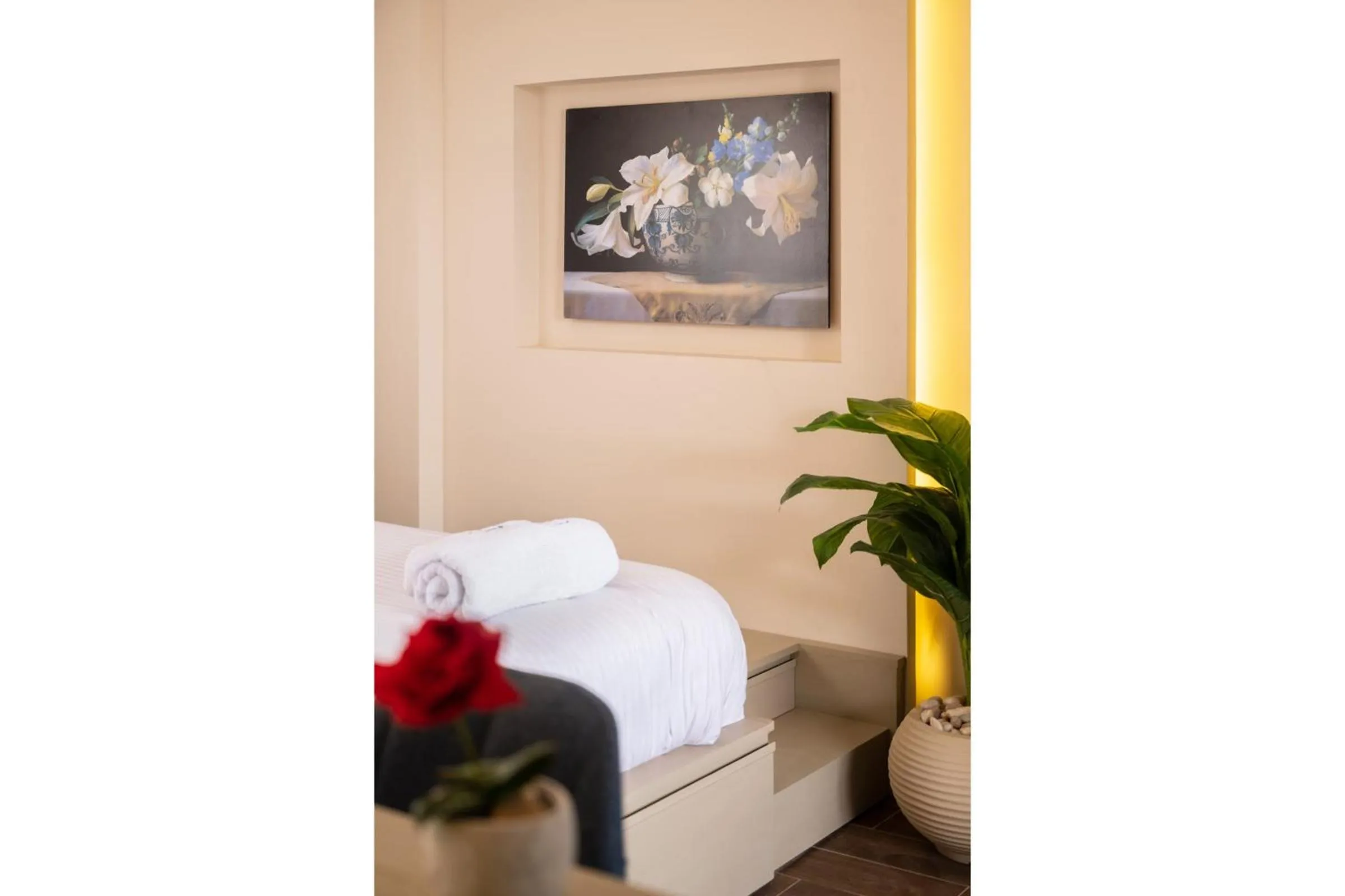 Bed in The Serene Suite A Rooftop Studio New Cairo