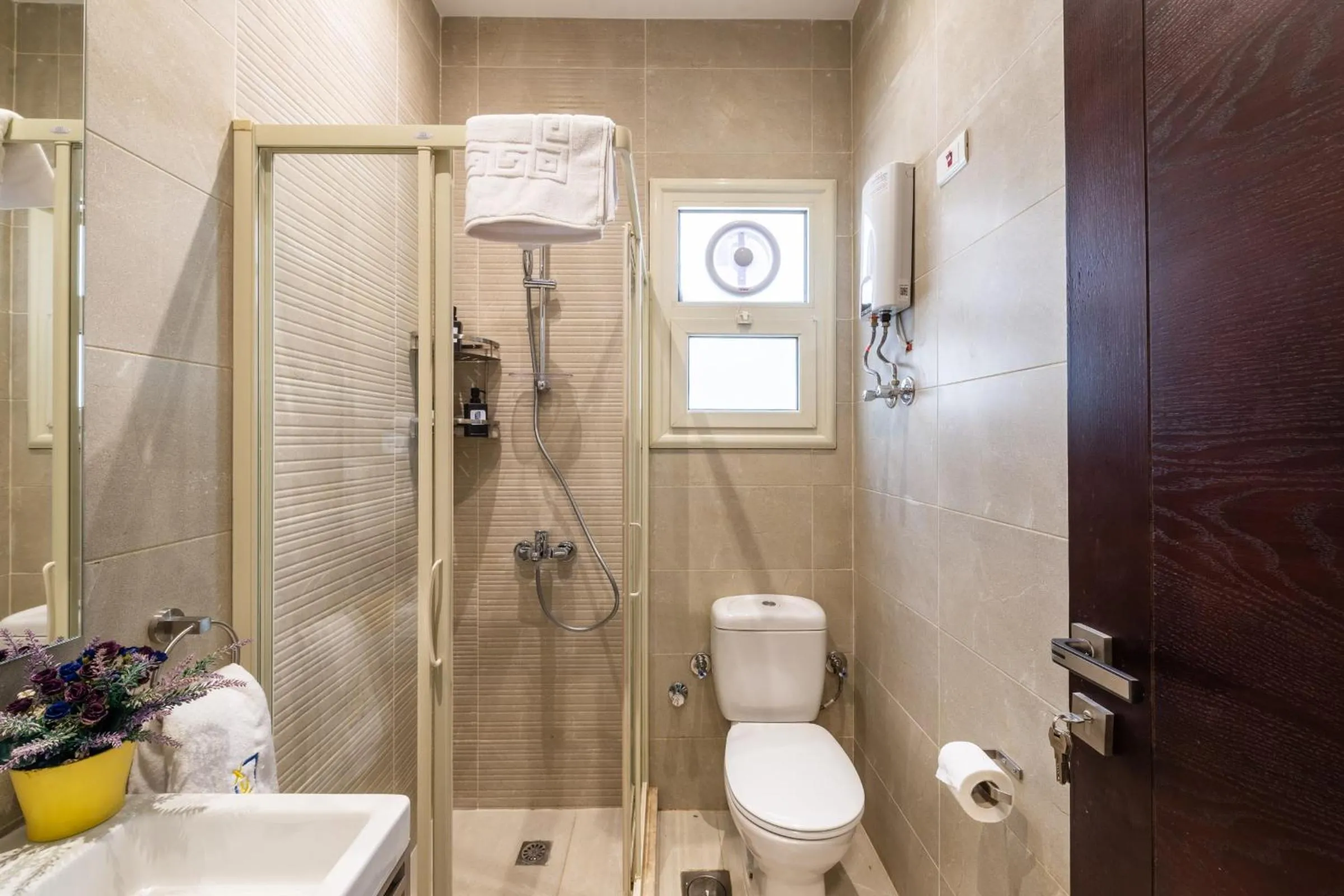 The Serene Suite A Rooftop Studio New Cairo