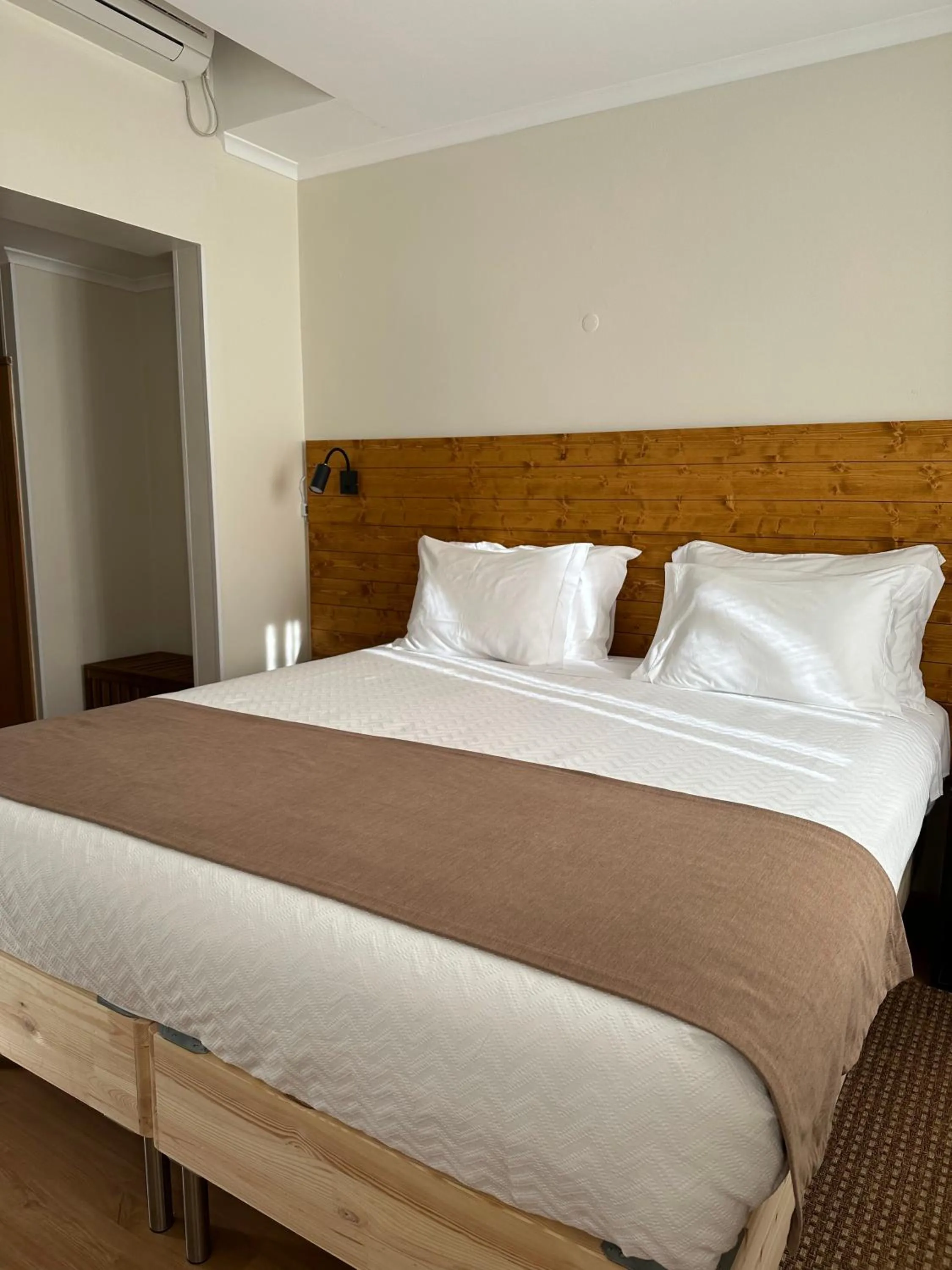 Bed in Quinta da Boavista