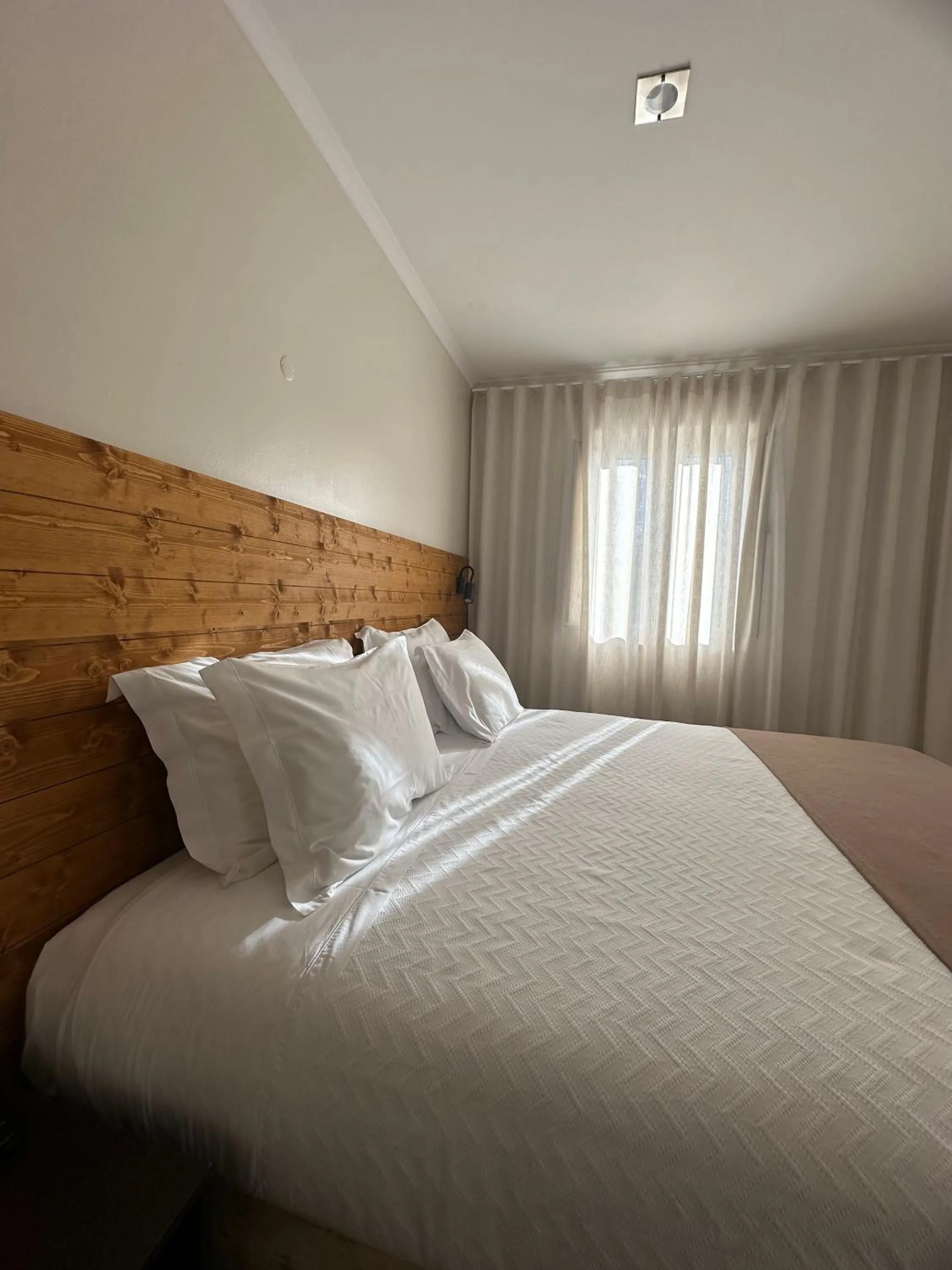 Bed in Quinta da Boavista