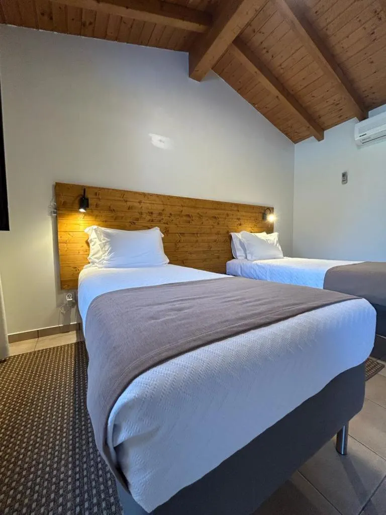 Bed in Quinta da Boavista