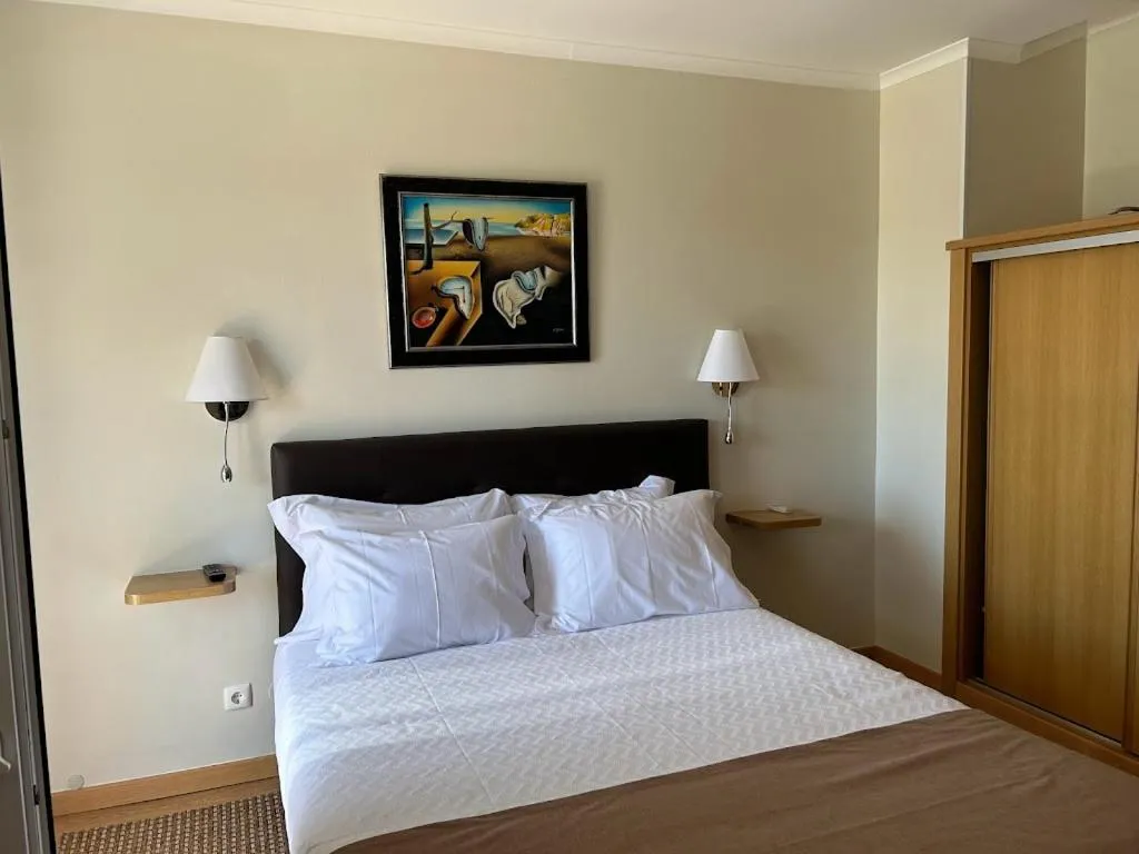 Bed in Quinta da Boavista