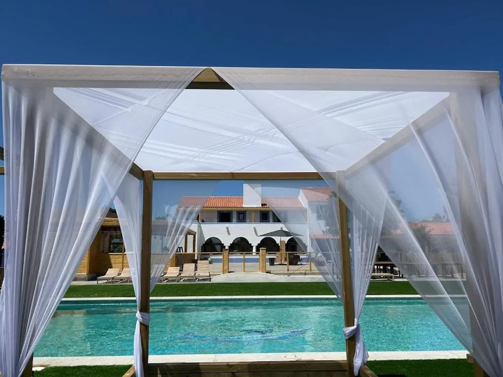 Pool view in Quinta da Boavista
