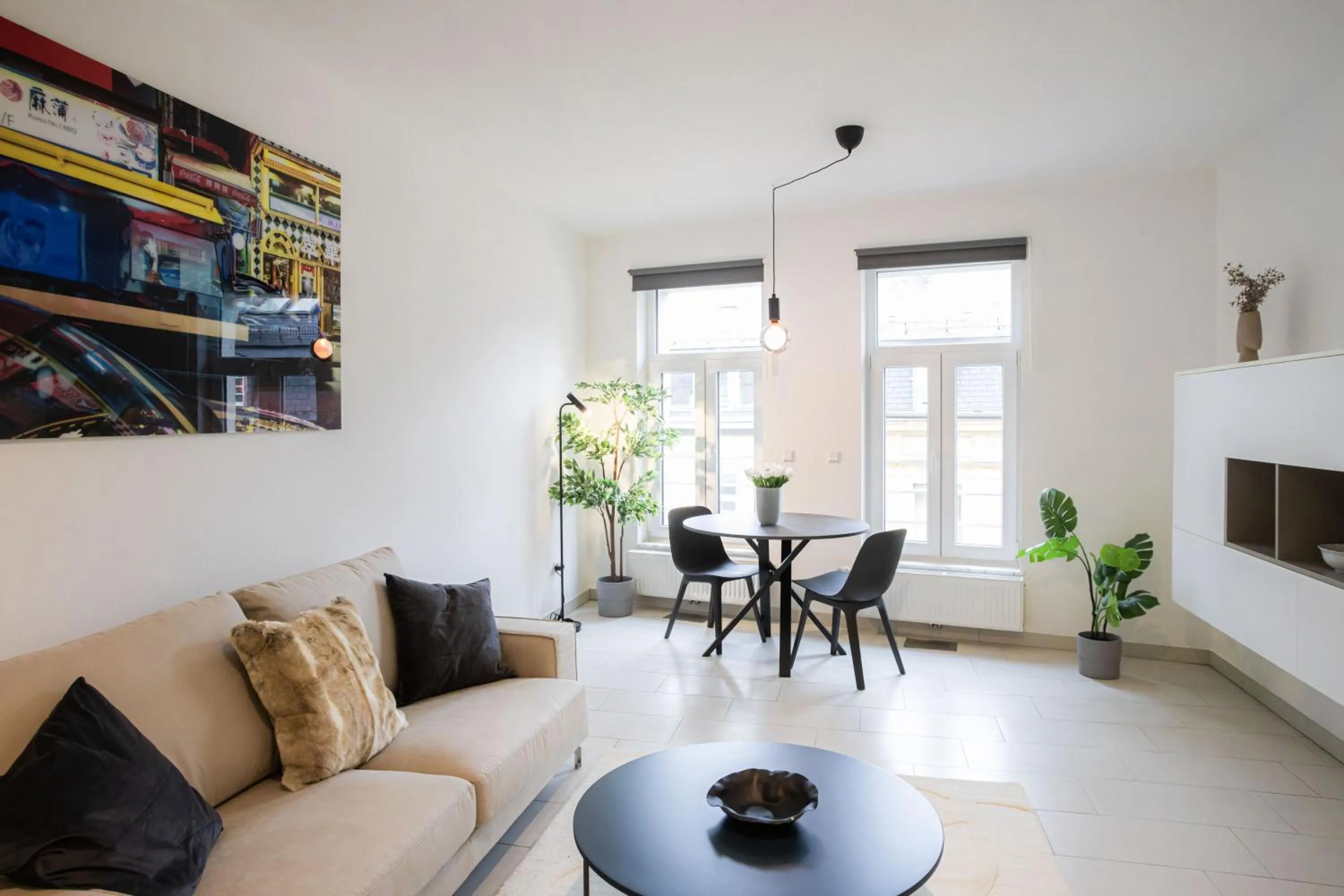 Origer Apartments by Rentaroo