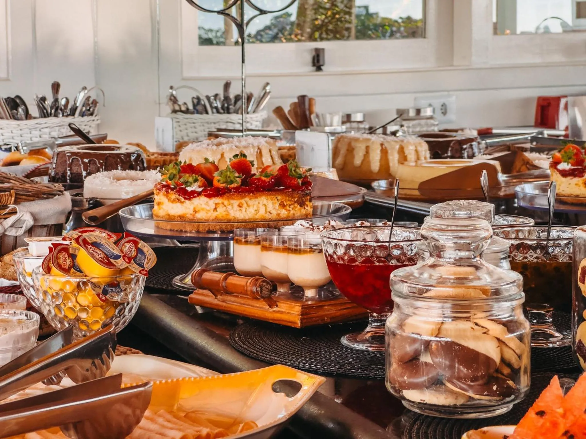 Breakfast in Pousada Ville Le Mont - Campos do Jordao