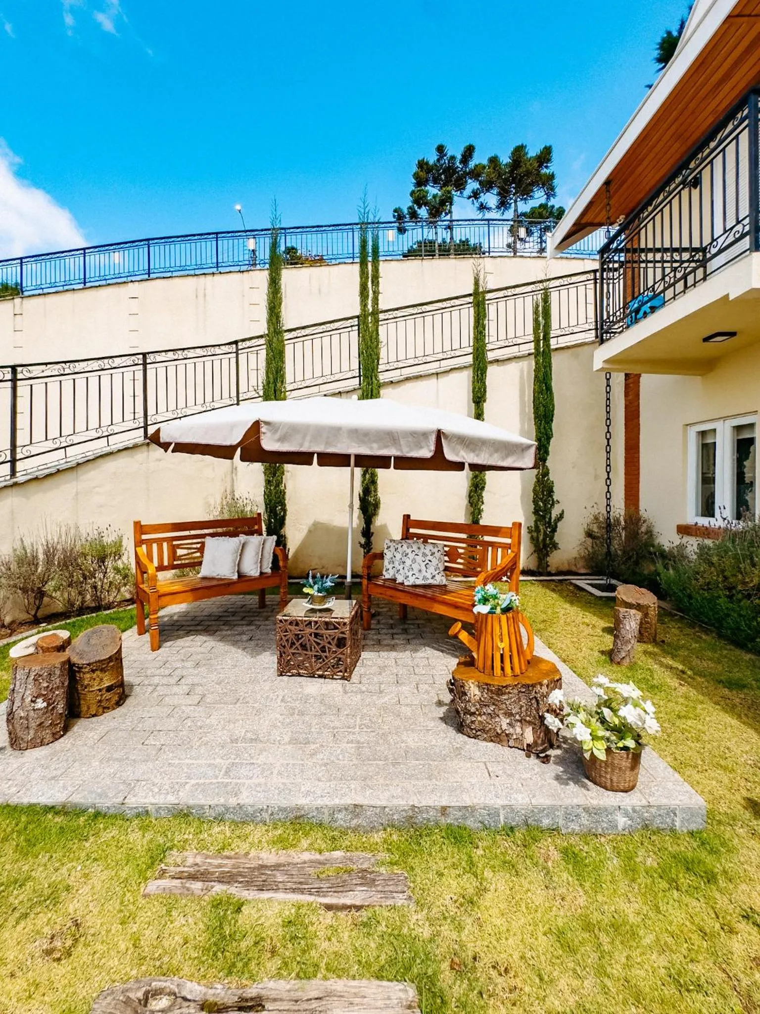Patio in Pousada Ville Le Mont - Campos do Jordao