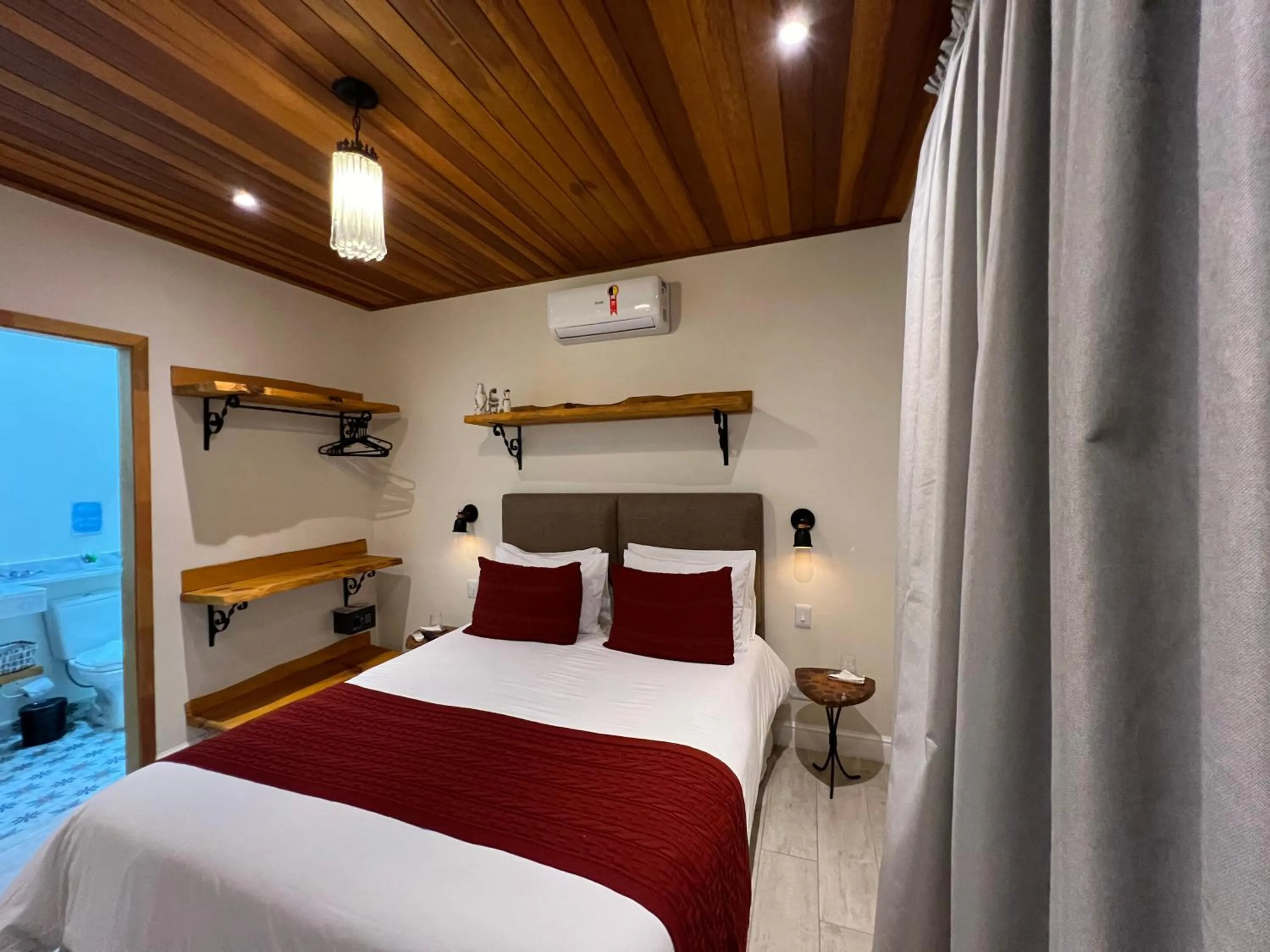 Bed in Pousada Ville Le Mont - Campos do Jordao