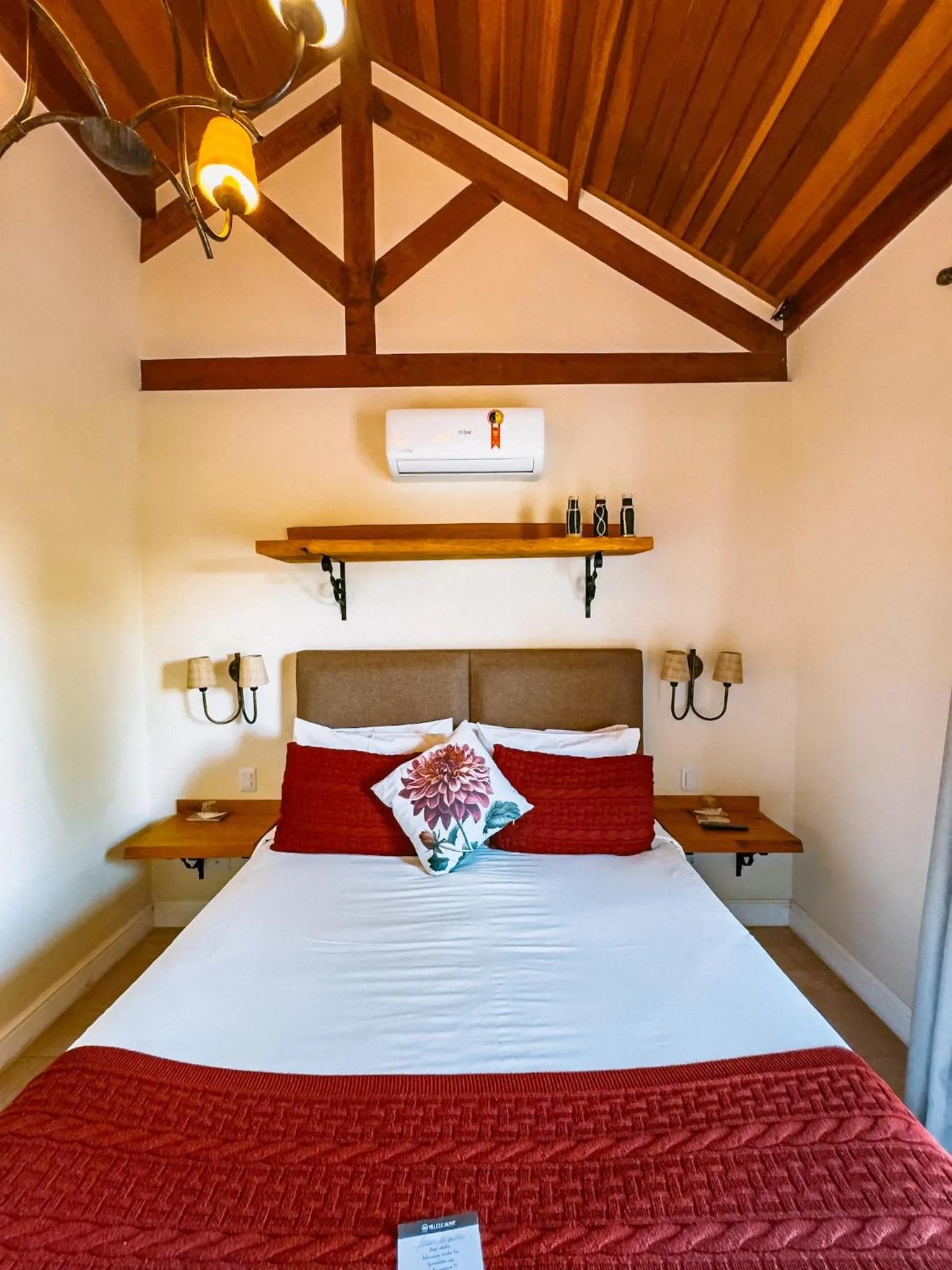 Bed in Pousada Ville Le Mont - Campos do Jordao