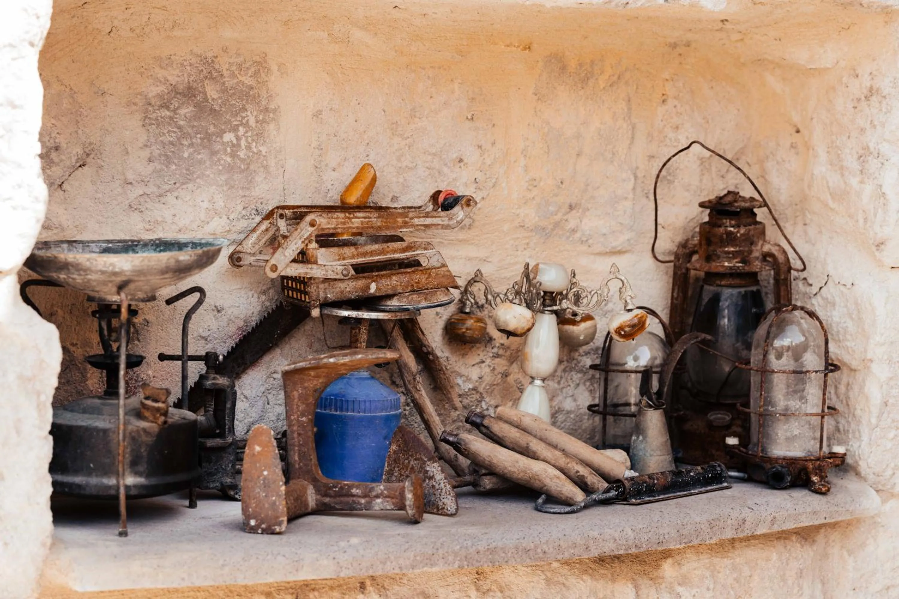 Property building in Bayar Cave Suites Special Class