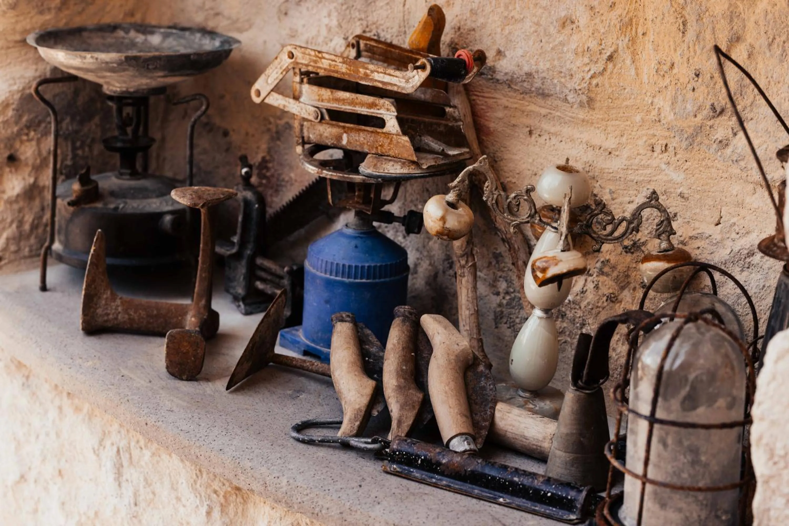 Property building in Bayar Cave Suites Special Class