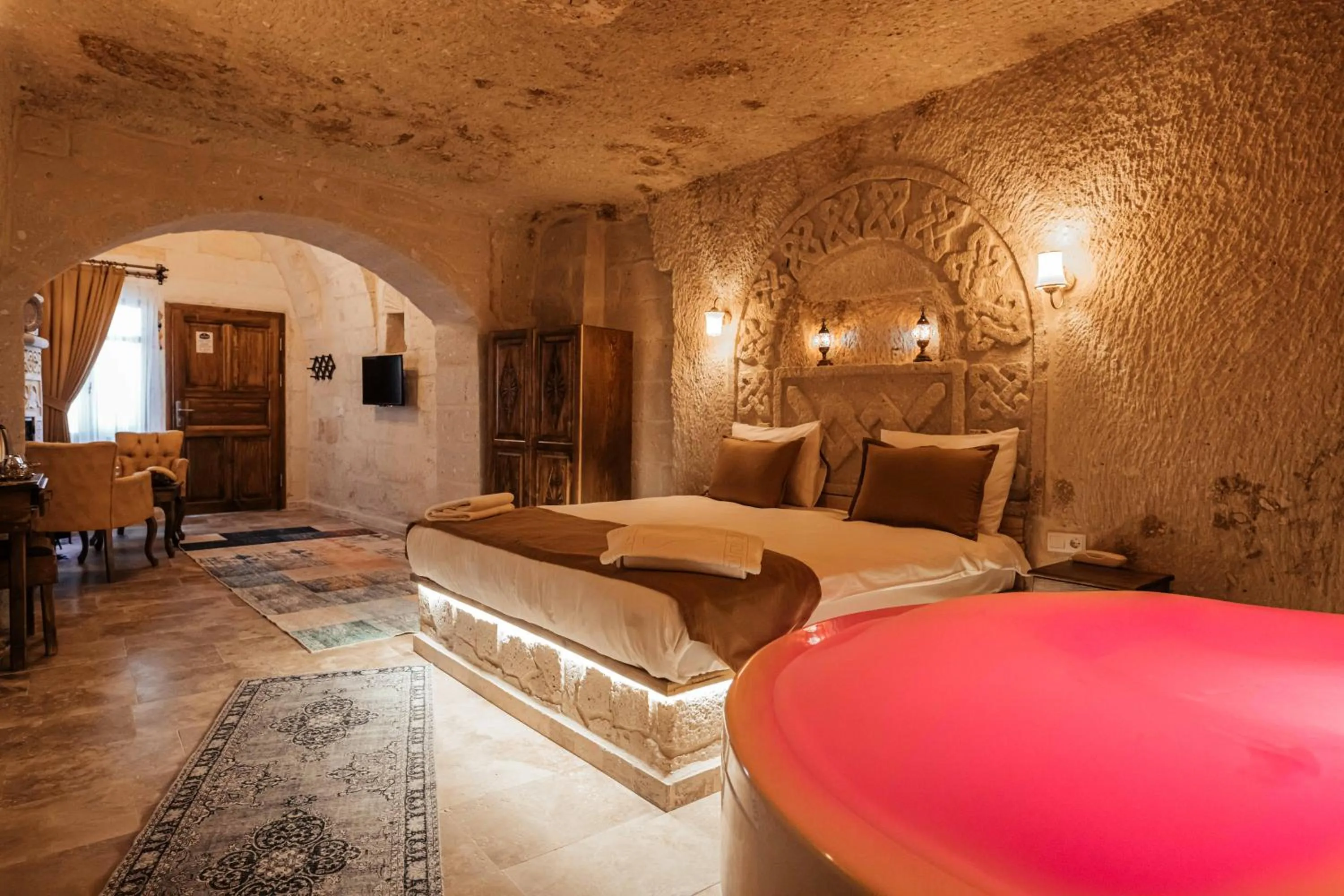 Bed in Bayar Cave Suites Special Class