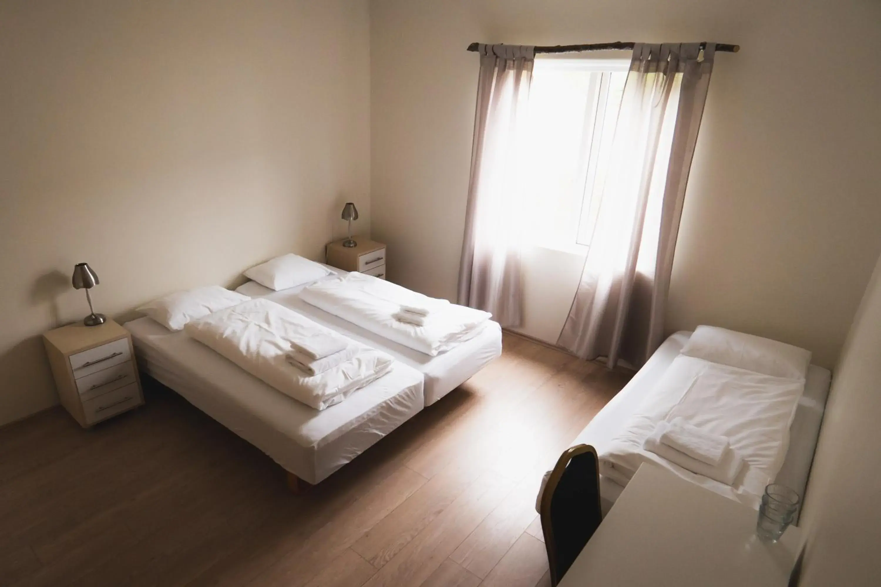 Triple Room with Private Bathroom in Hotel Studlagil Triple Room with Private Bathroom in Hotel Studlagil