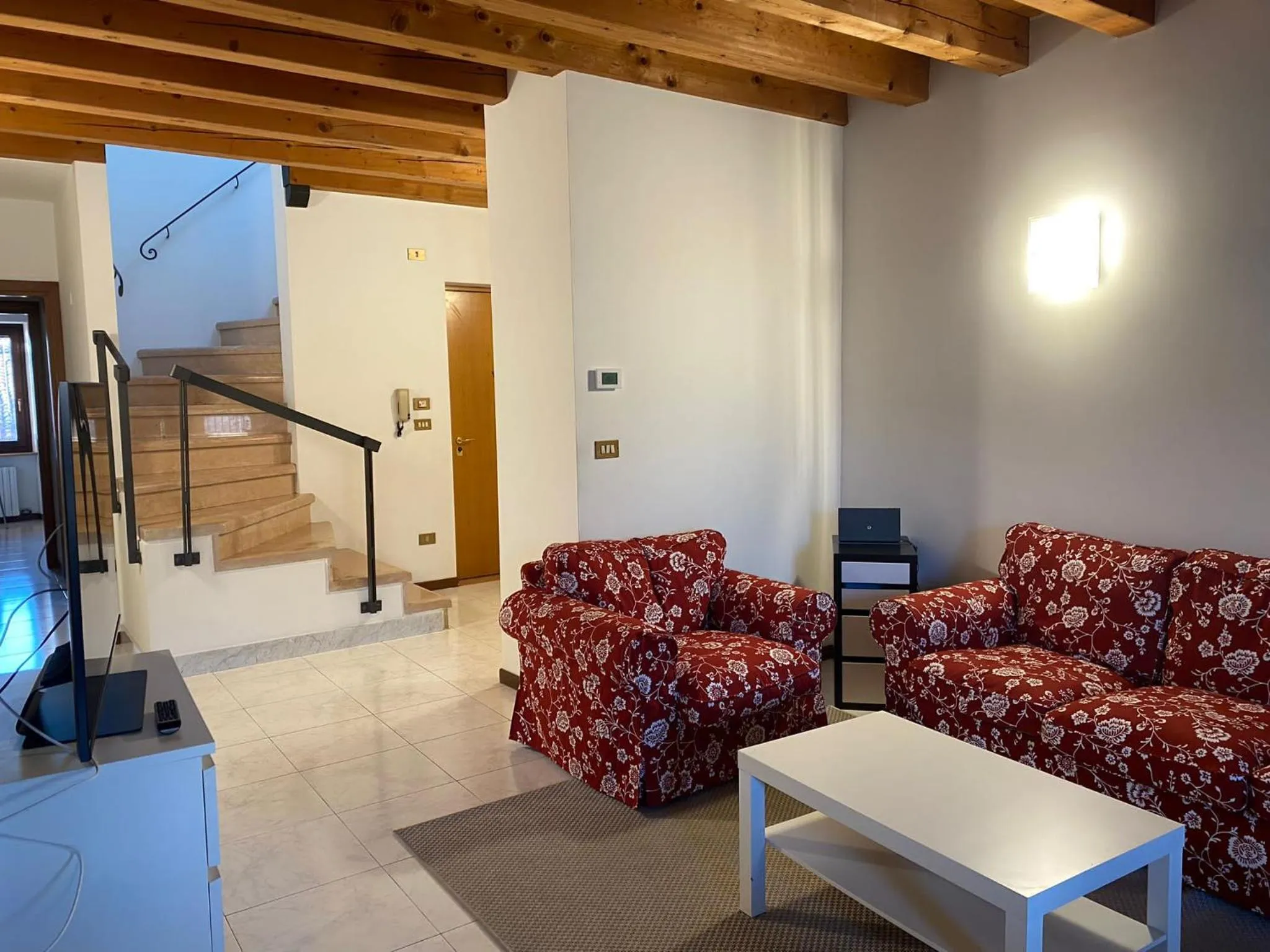 Decorative detail in VERONETTA 52