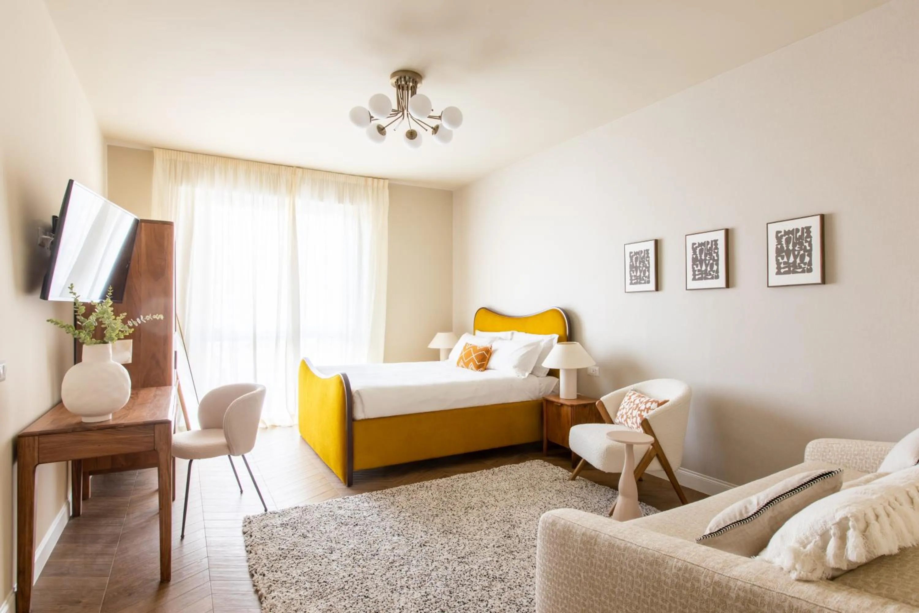 Photo of the whole room, Bed in Daplace - Corso Sempione Suites