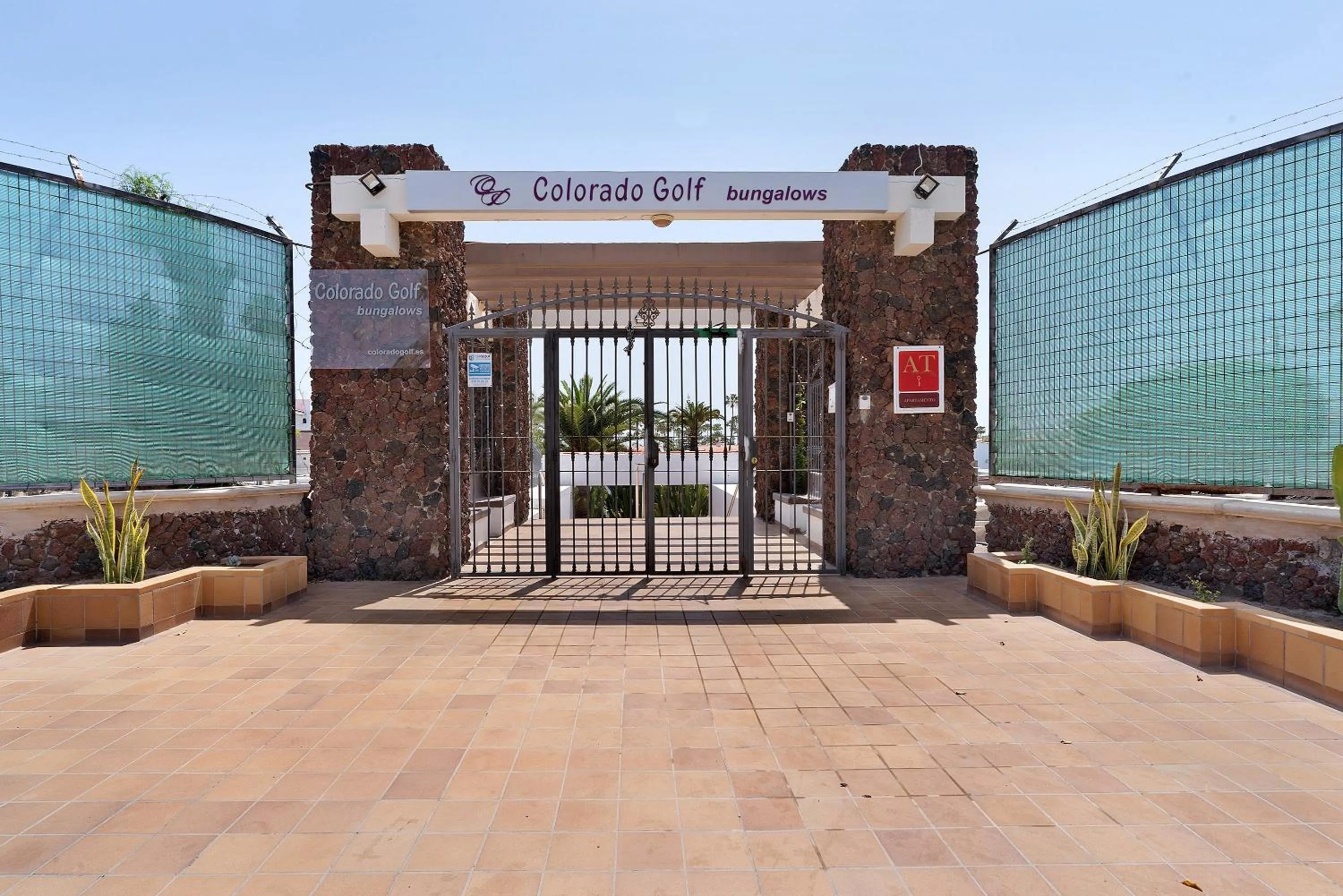 Property building in Casa Luna Kingbed and Jacuzzi