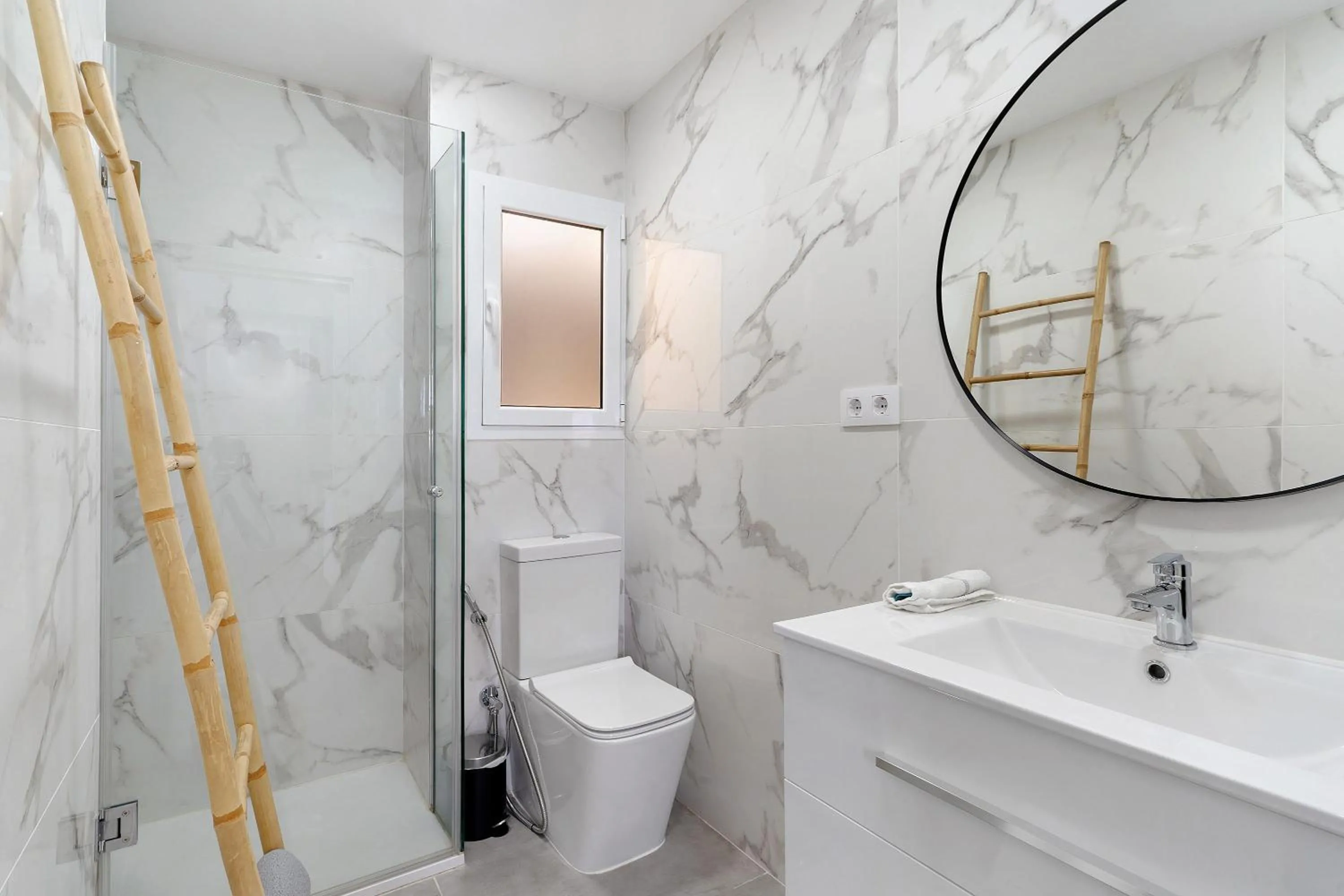 Bathroom in Casa Luna Kingbed and Jacuzzi