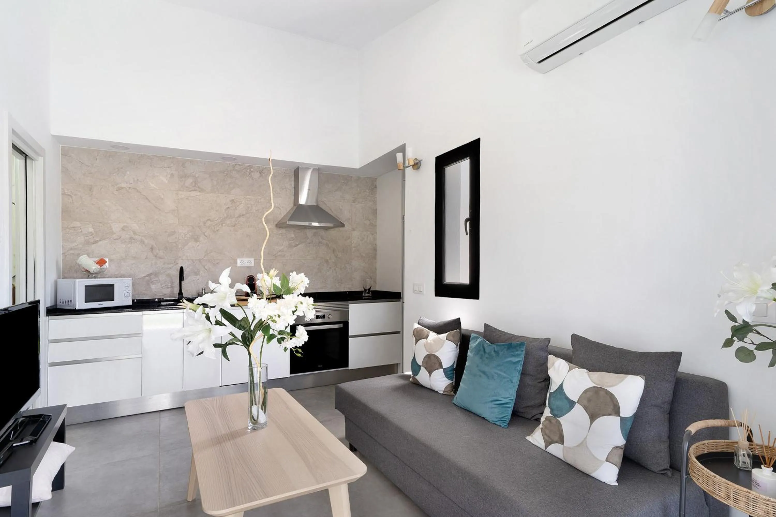 Property building in Casa Luna Kingbed and Jacuzzi