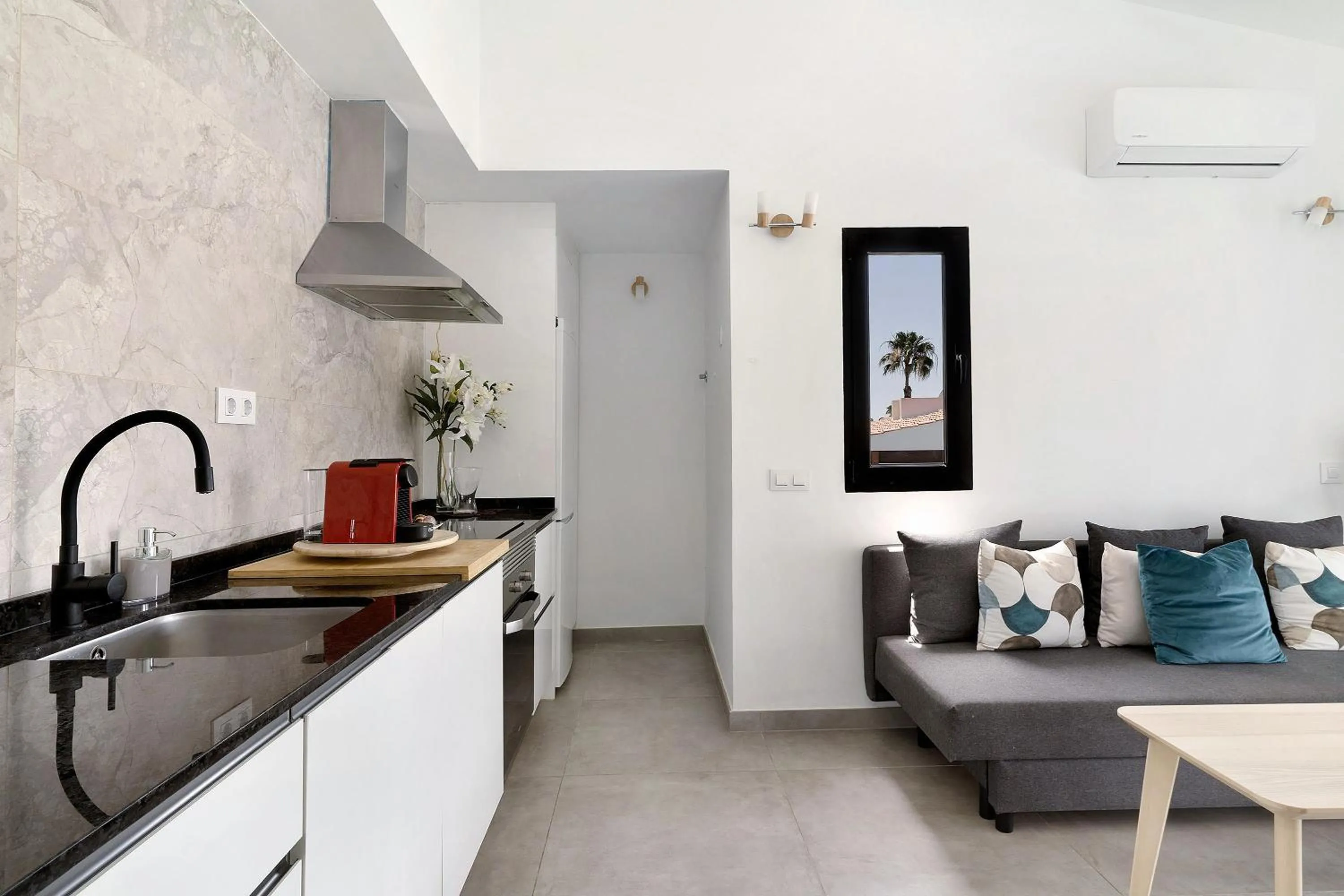 Property building in Casa Luna Kingbed and Jacuzzi