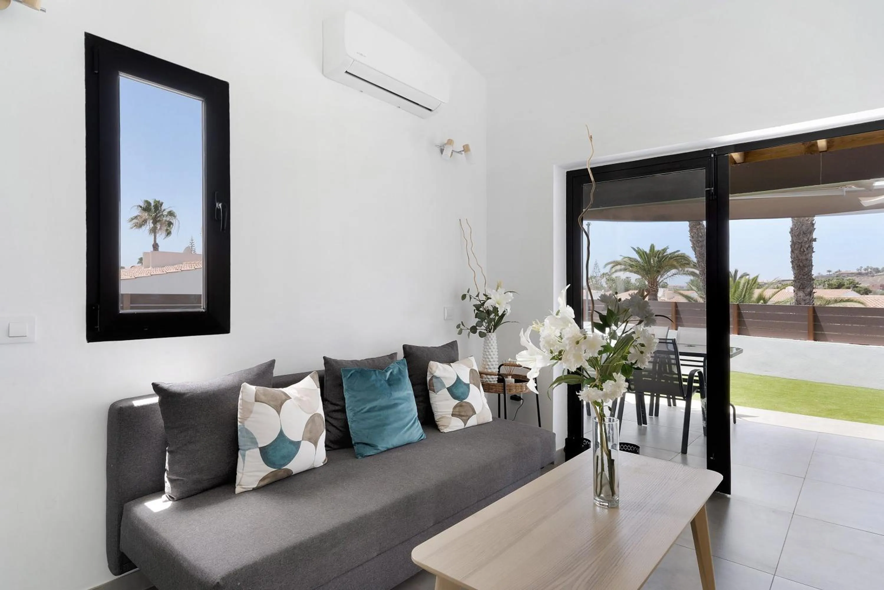 Property building in Casa Luna Kingbed and Jacuzzi
