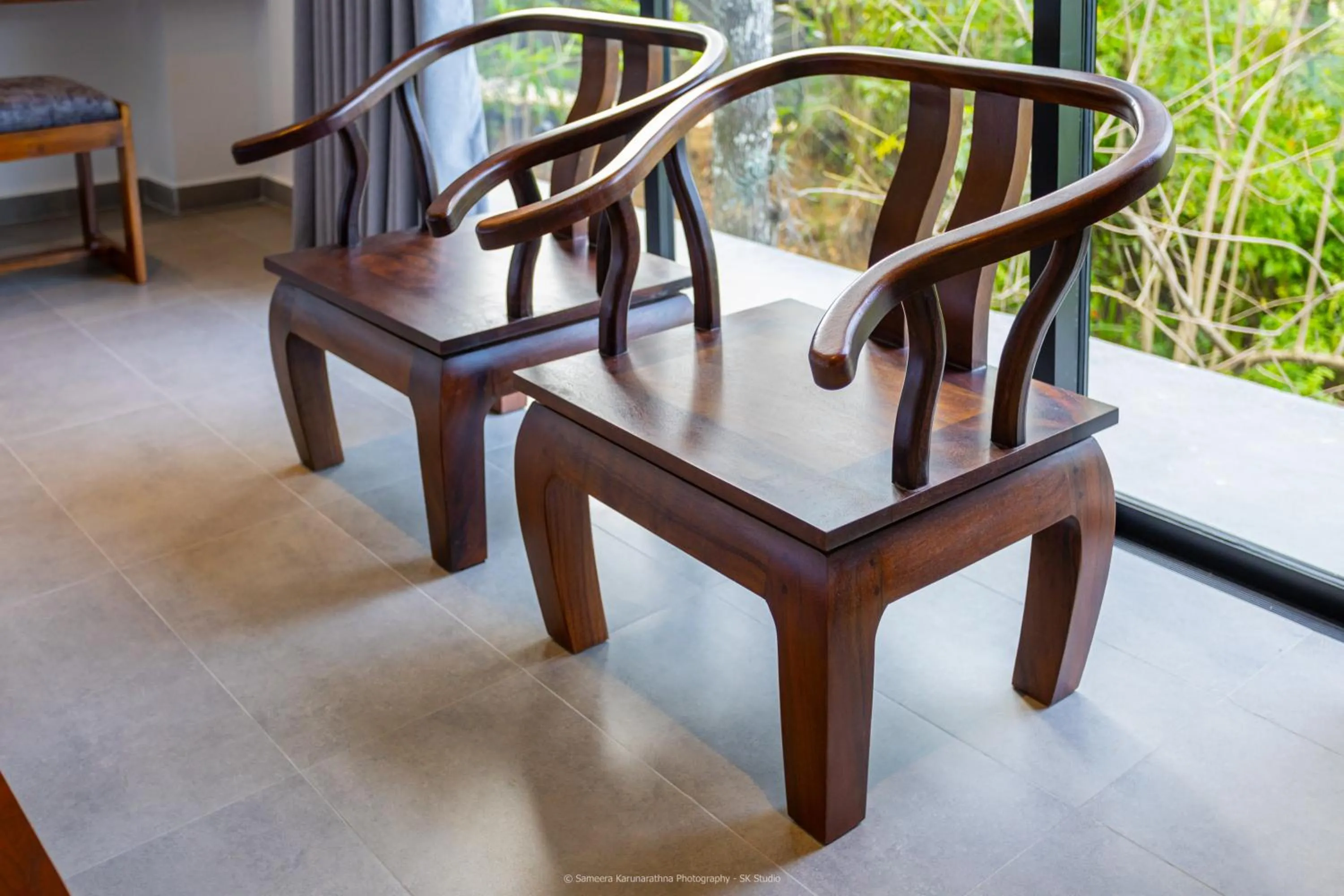 Seating area in Namara Green Ella