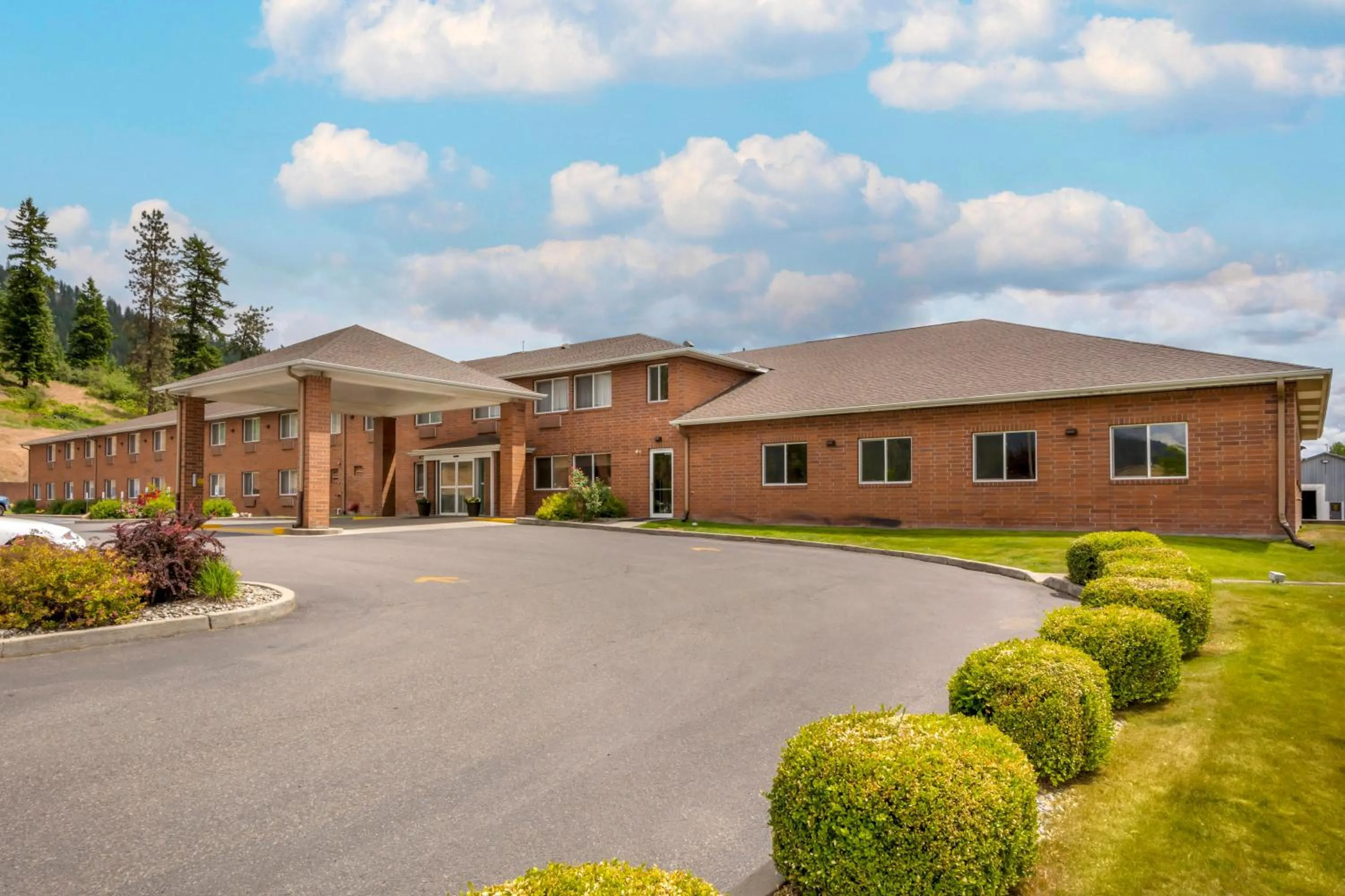 Property building in Comfort Inn