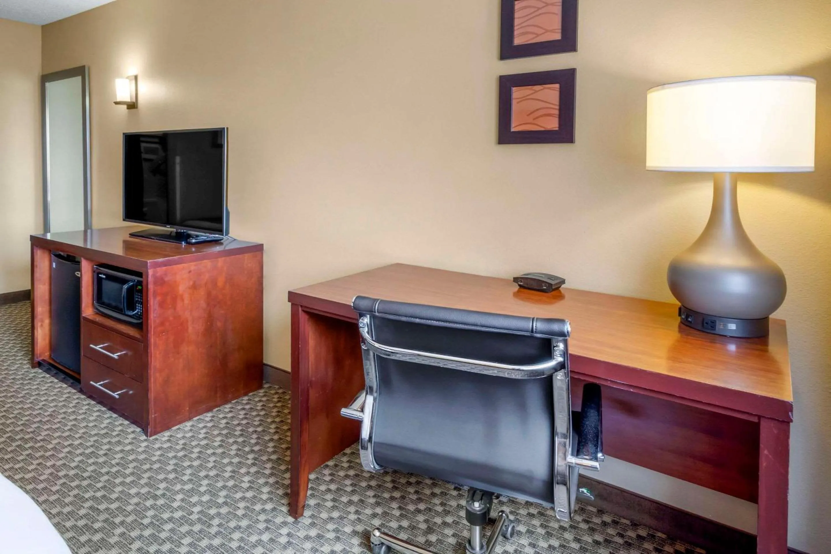 Bedroom in Comfort Inn