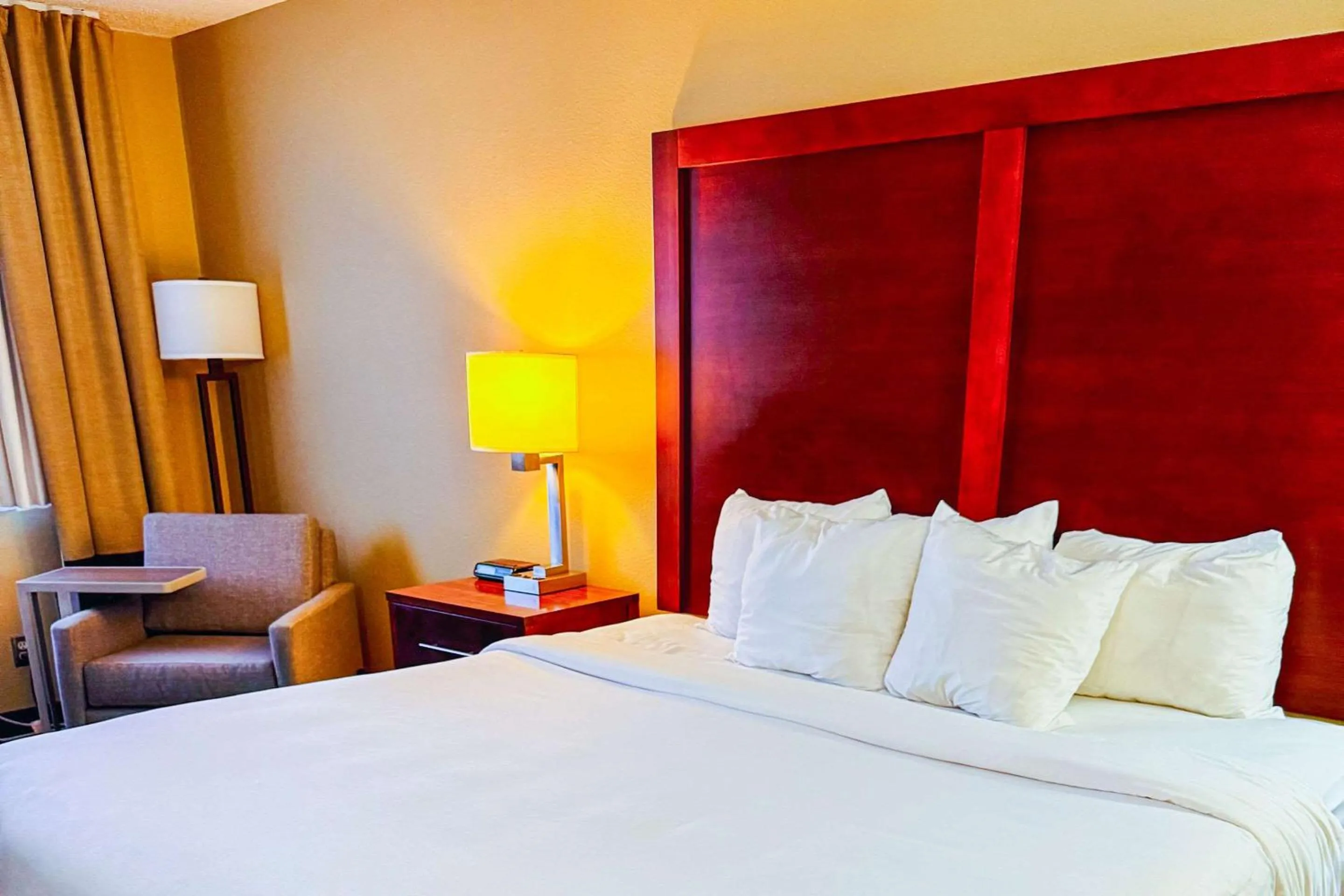 Bedroom, Bed in Comfort Inn