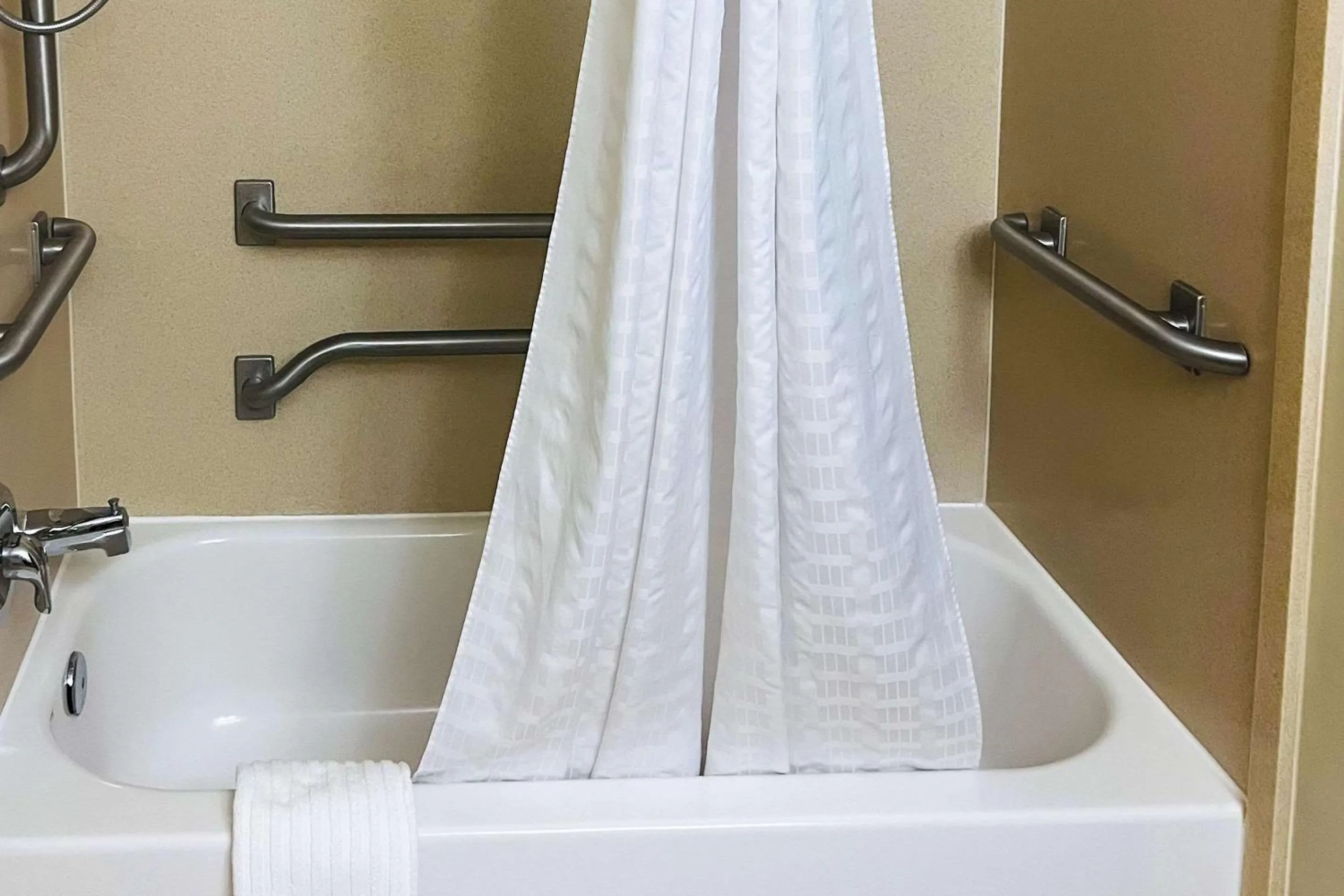 Bedroom in Comfort Inn