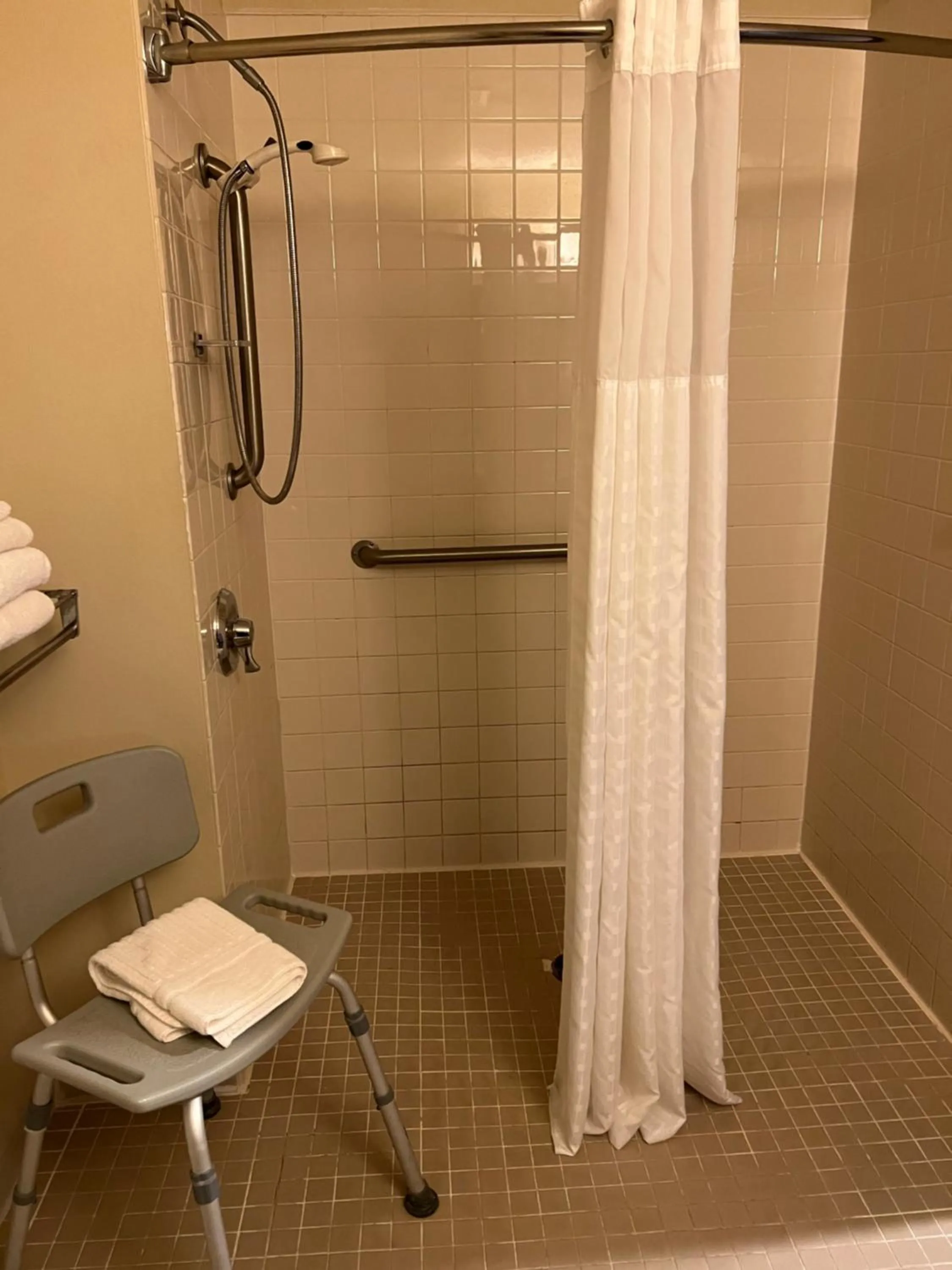Shower in Comfort Inn