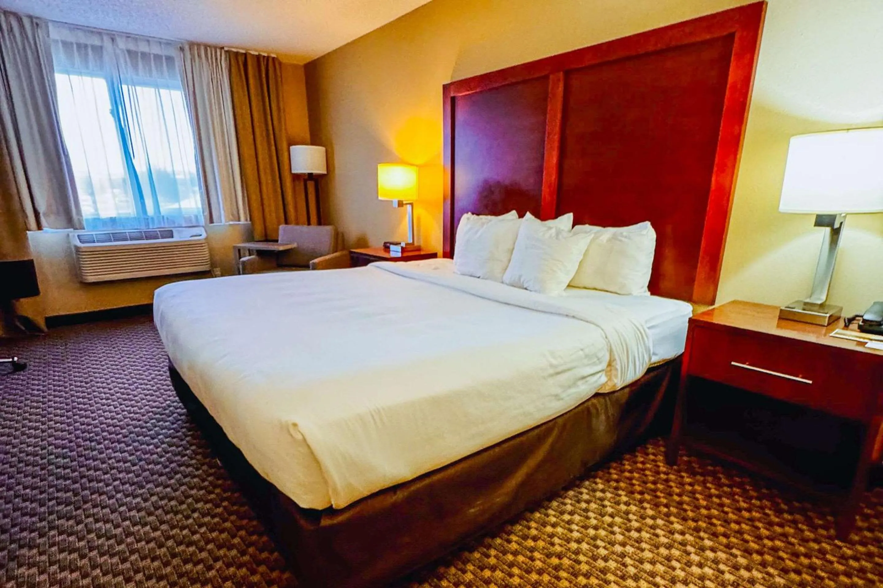 Bedroom, Bed in Comfort Inn