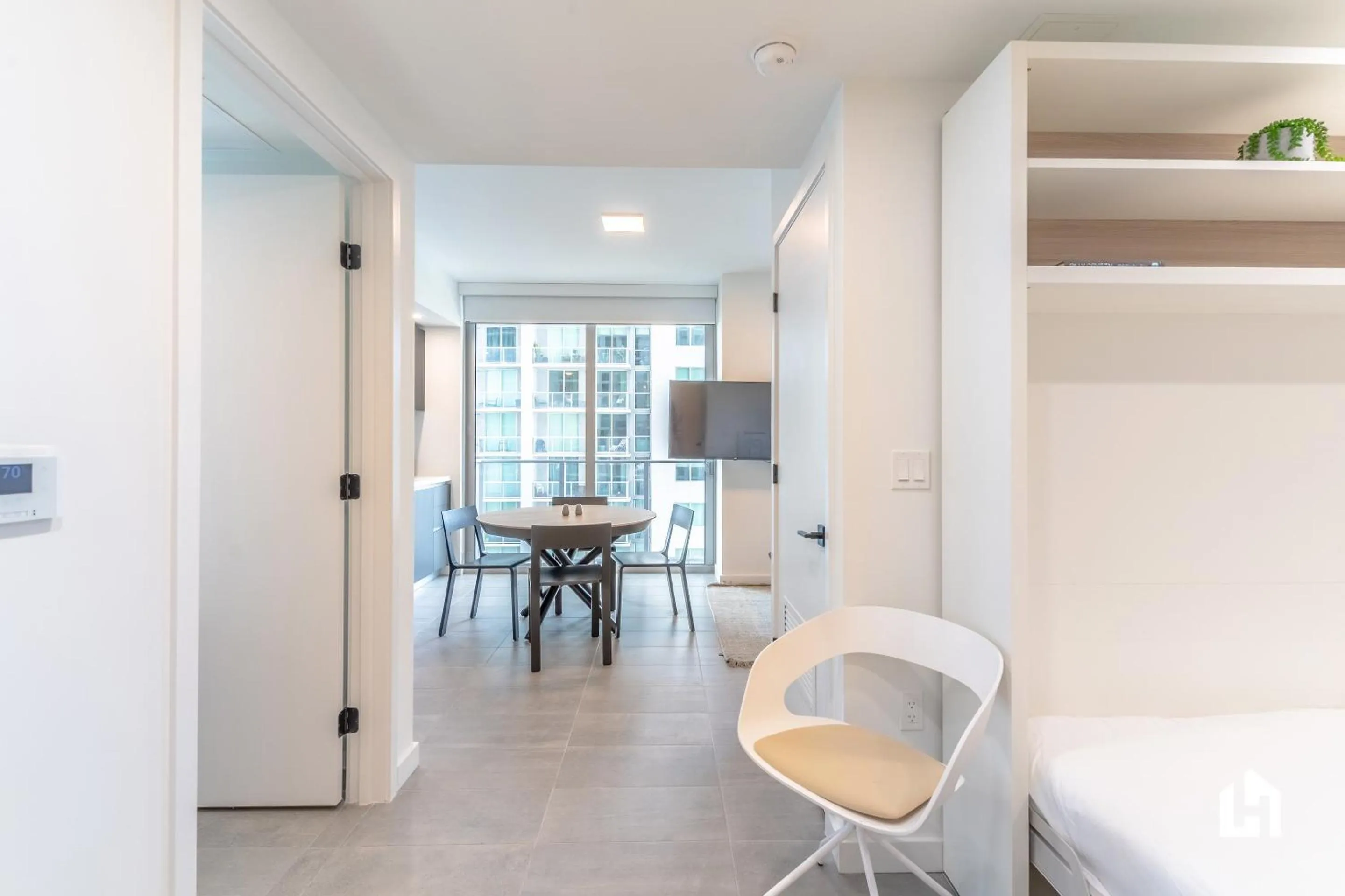 Dining area in Downtown Miami Condos by Lua Host