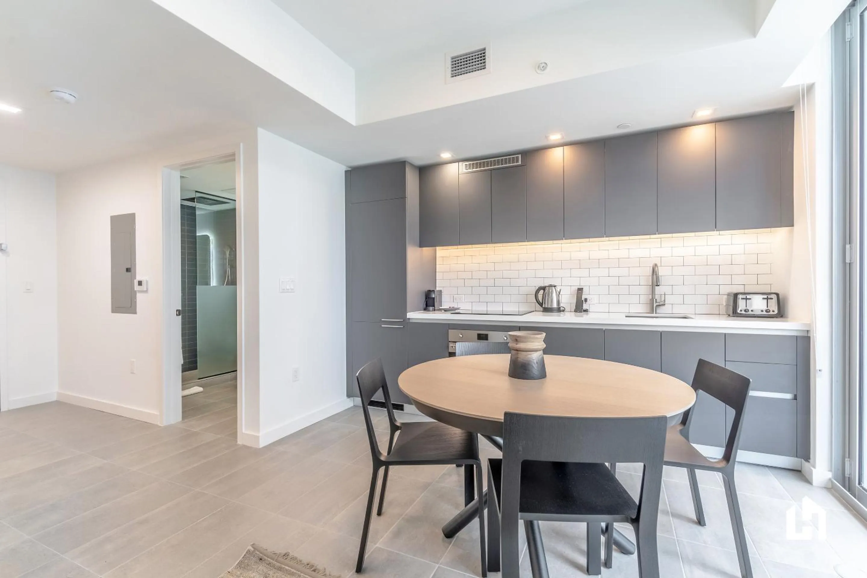 Kitchen or kitchenette in Downtown Miami Condos by Lua Host