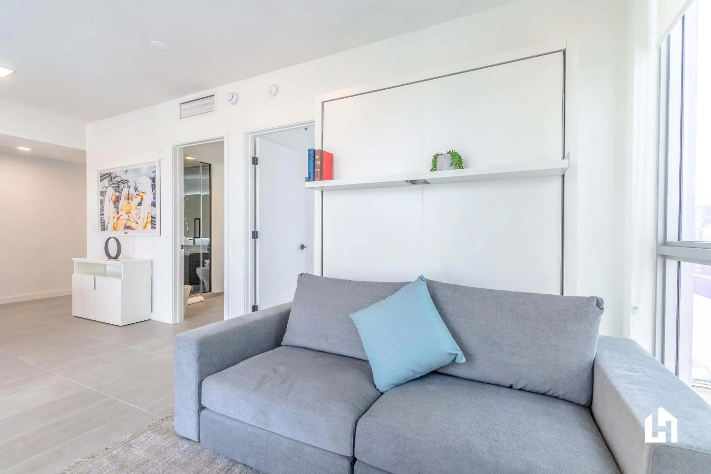 Living room in Downtown Miami Condos by Lua Host