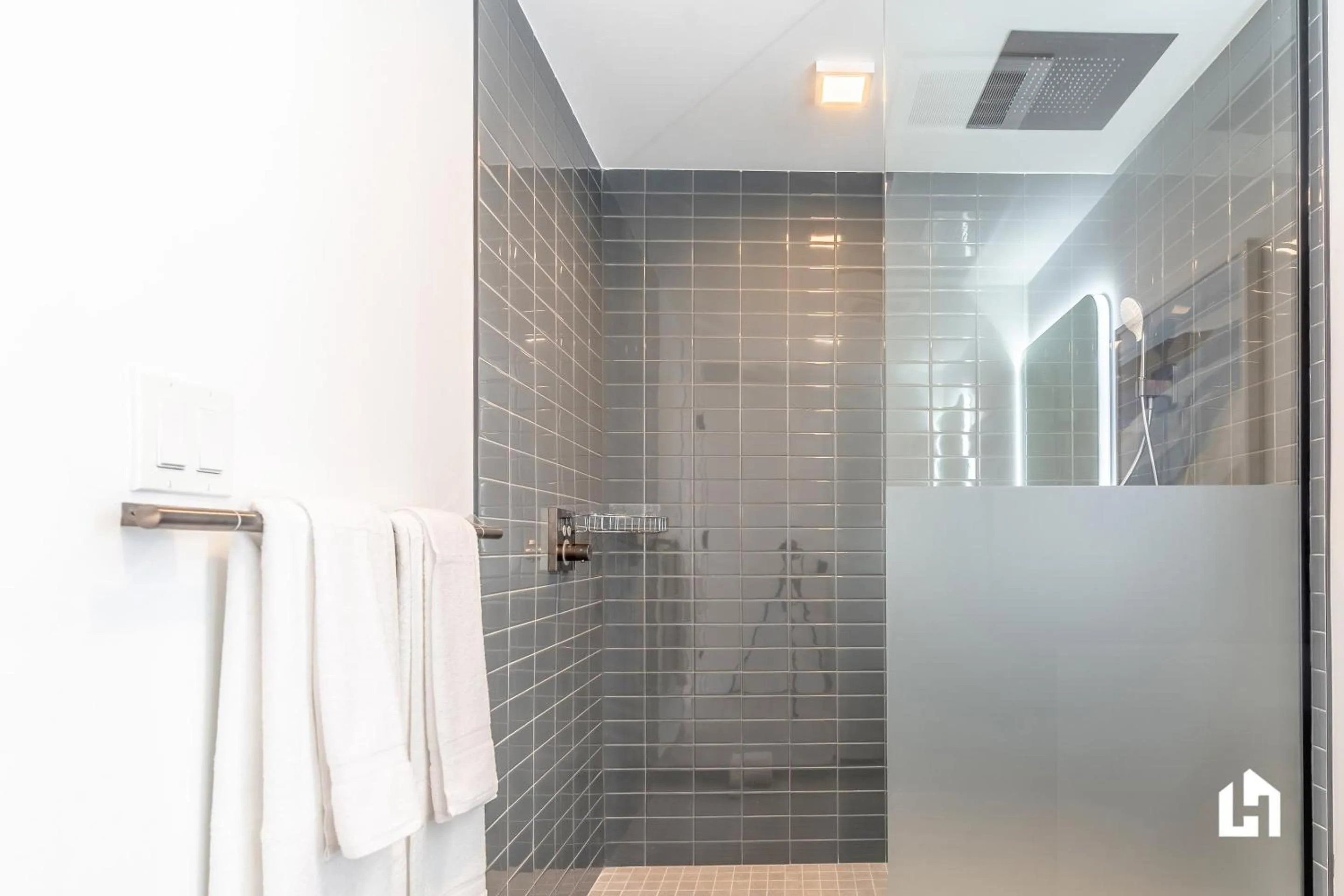 Bathroom in Downtown Miami Condos by Lua Host