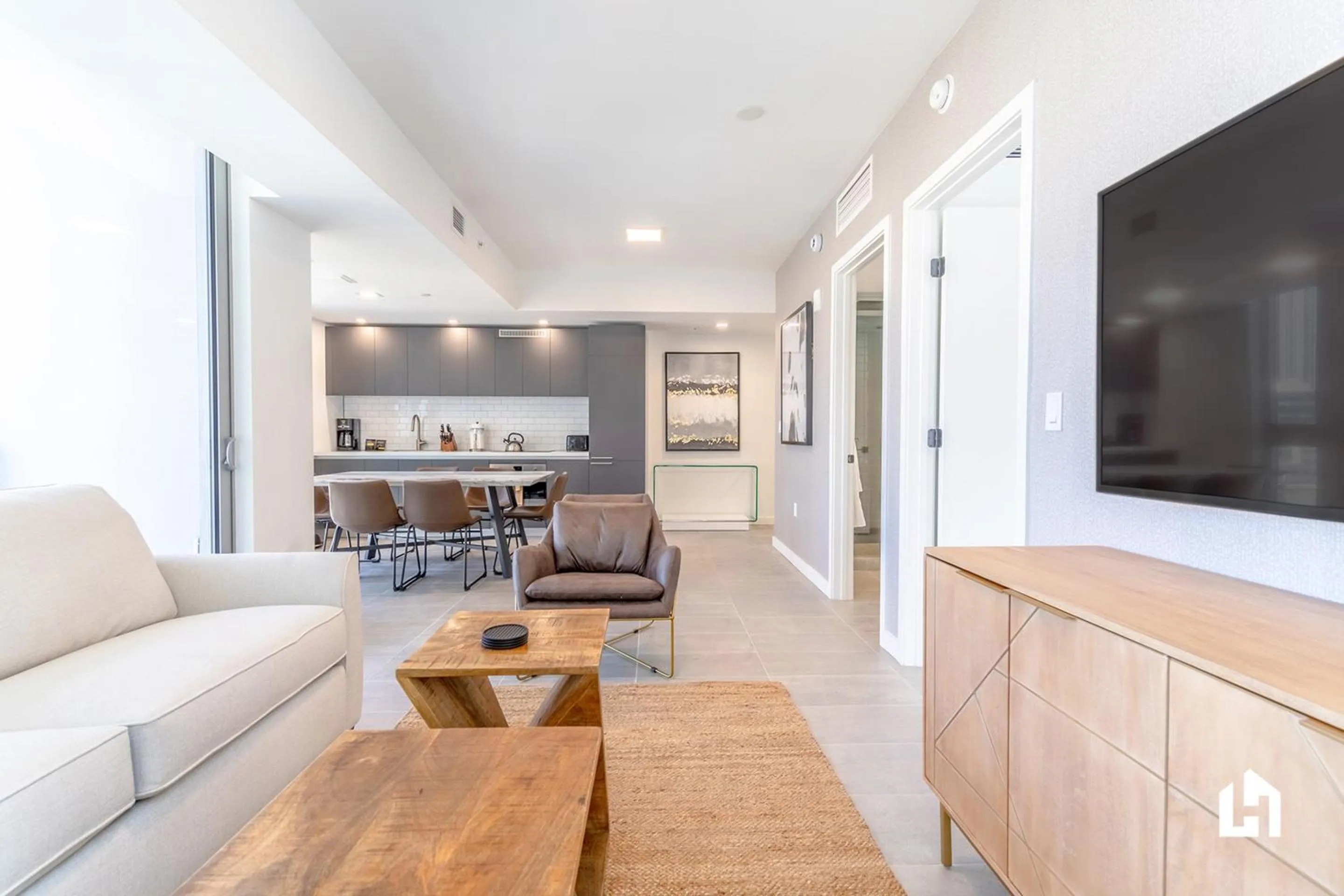 TV and multimedia in Downtown Miami Condos by Lua Host