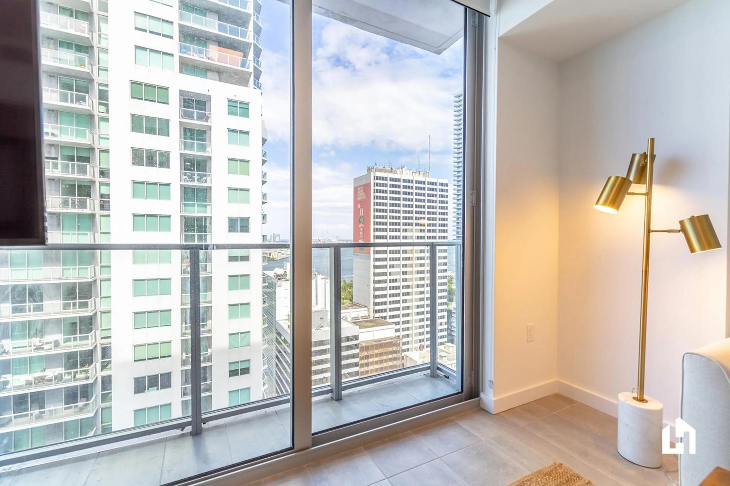 City view in Downtown Miami Condos by Lua Host